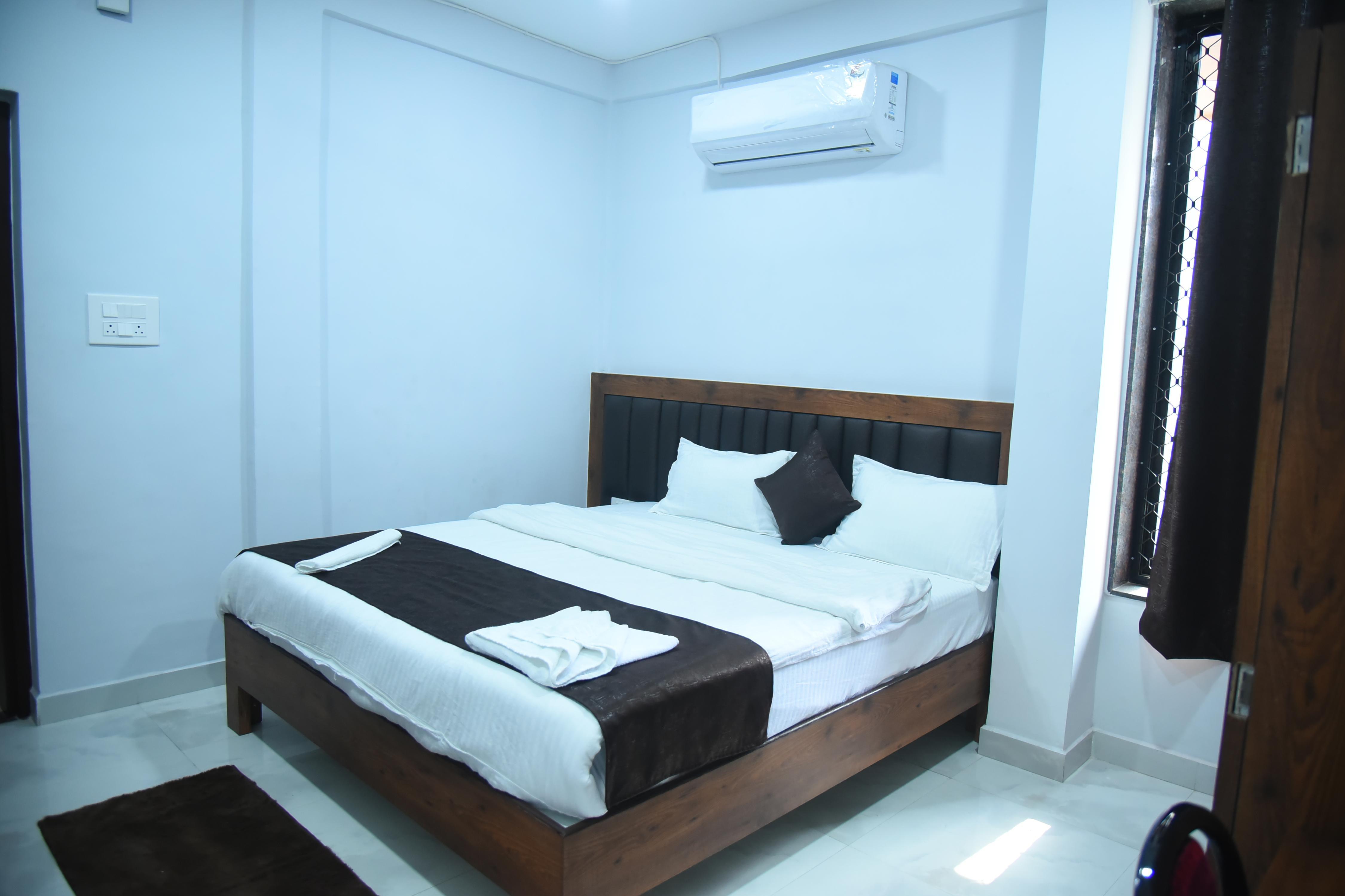 Hotel Siddharth Inn, Raipur Junction - Tap to explore photos
