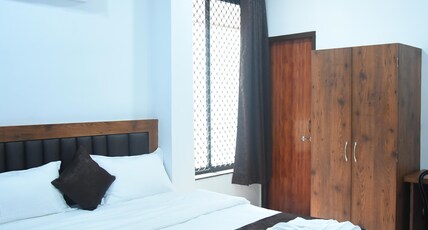 Hotel Siddharth Inn, Raipur Junction Room Type - Super Deluxe City View AC