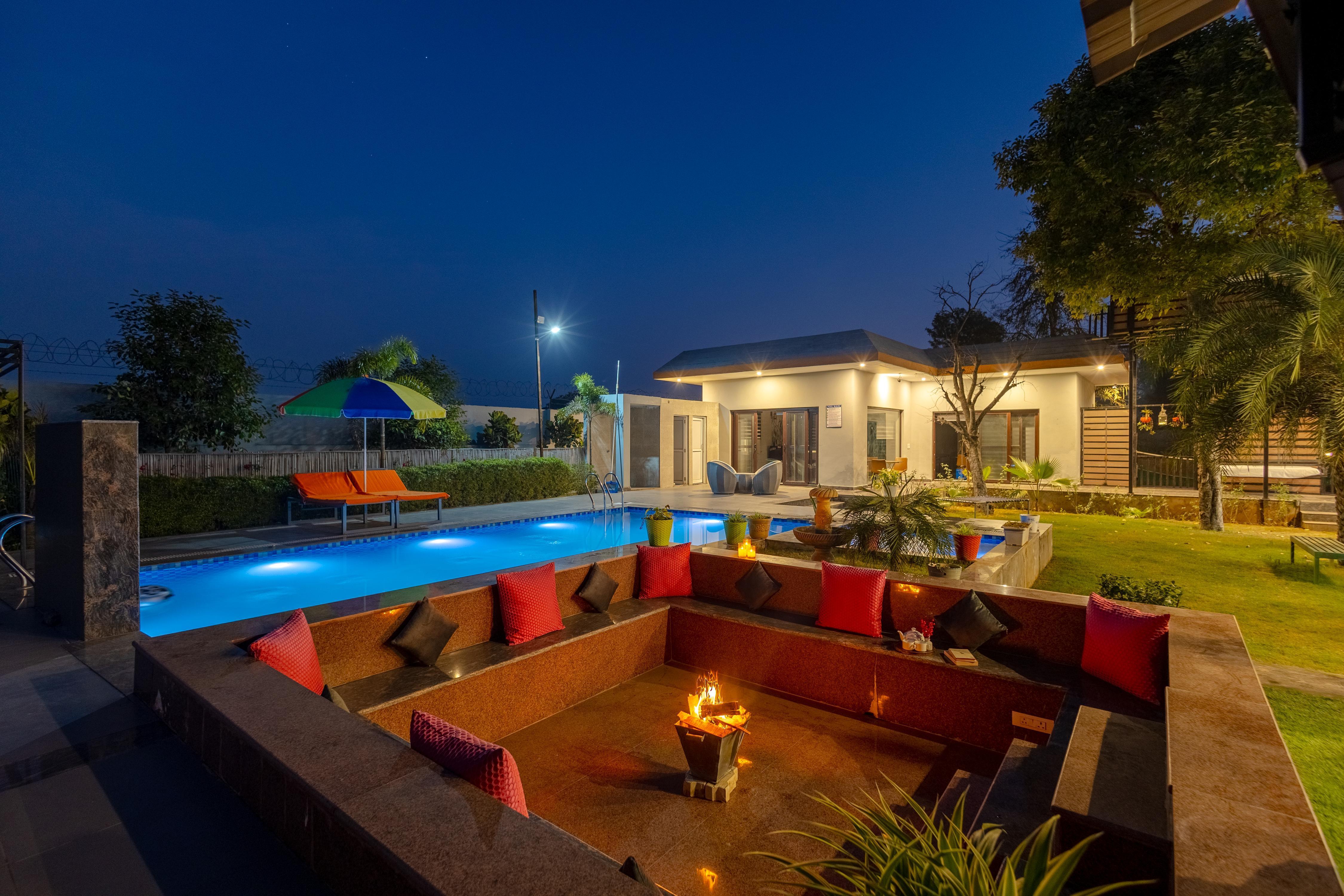 ELIVAAS Aarul Farm 4 BHK Villa with Pvt Pool, Gazebo & Game Zone