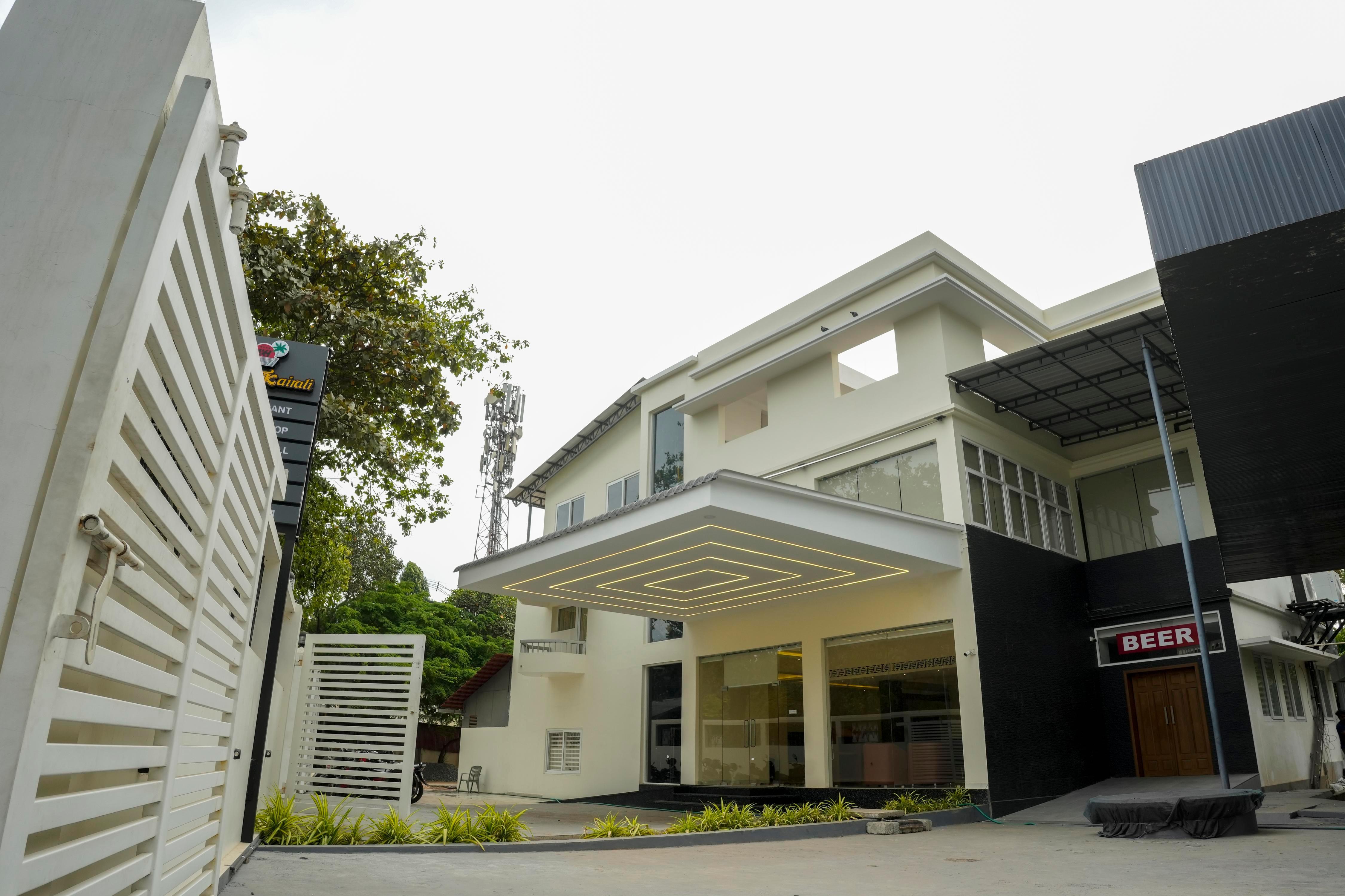 HOTEL KAIRALI Kodungallur