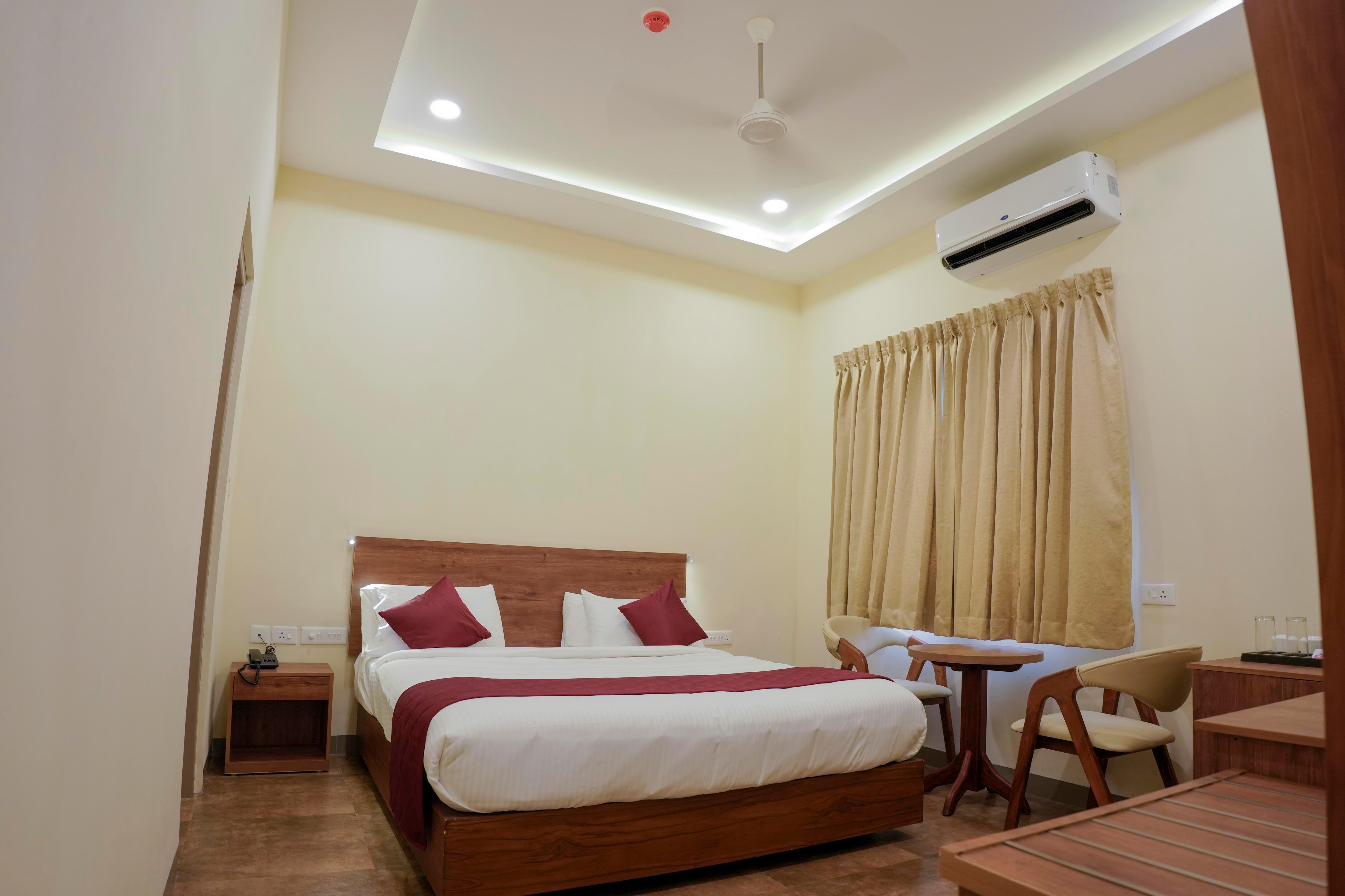 HOTEL KAIRALI Kodungallur Room Type - DELUXE