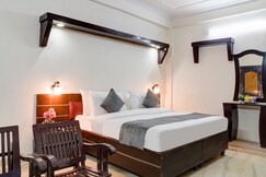 Hotel Prithvi Palace Near GZB Railway Station