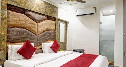 Hotel Double RR Near New Delhi Railway station & Connaught Place Room Type - Executive Rooms