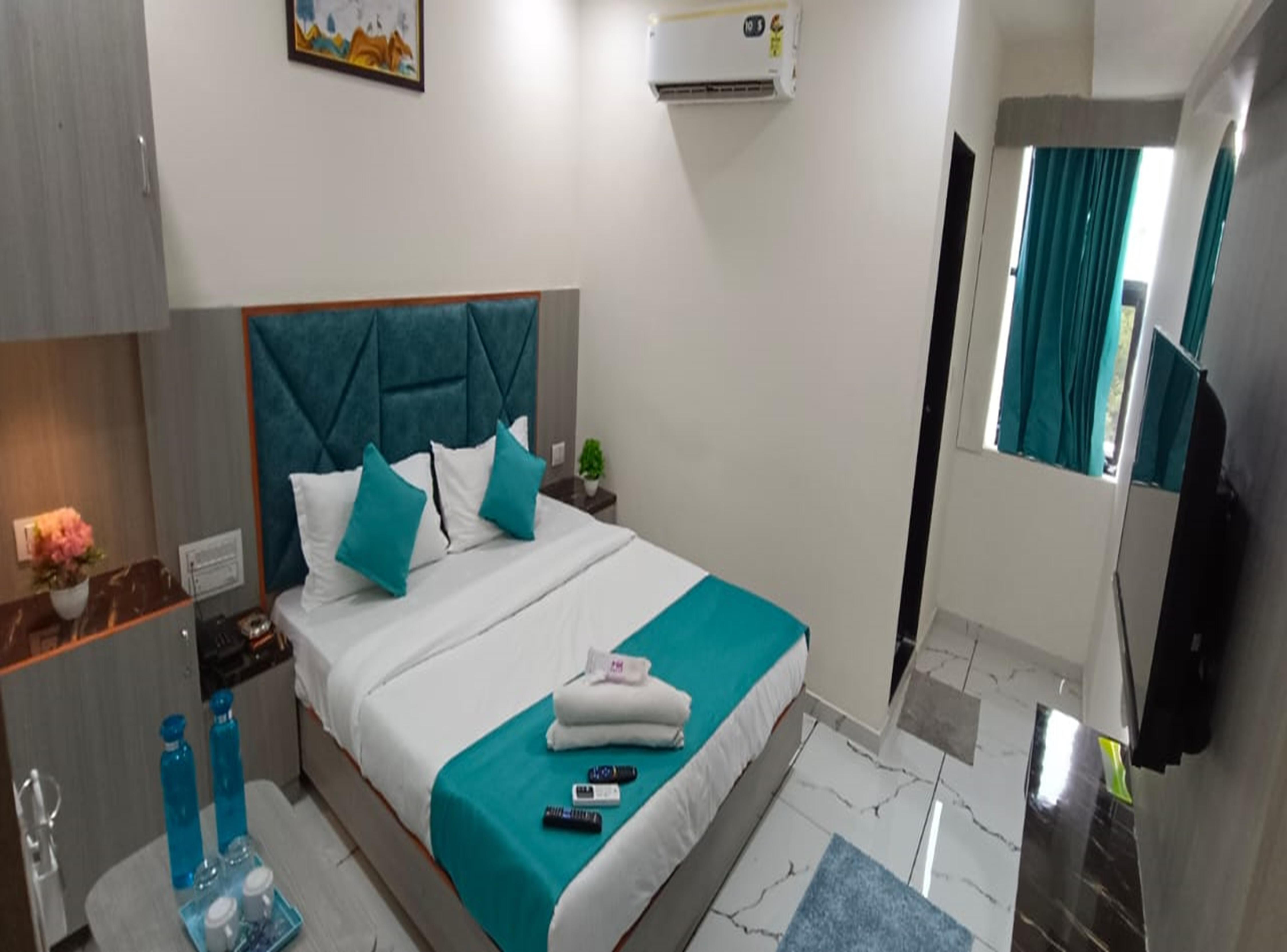 HOTEL GERMAN - Tap to explore photos