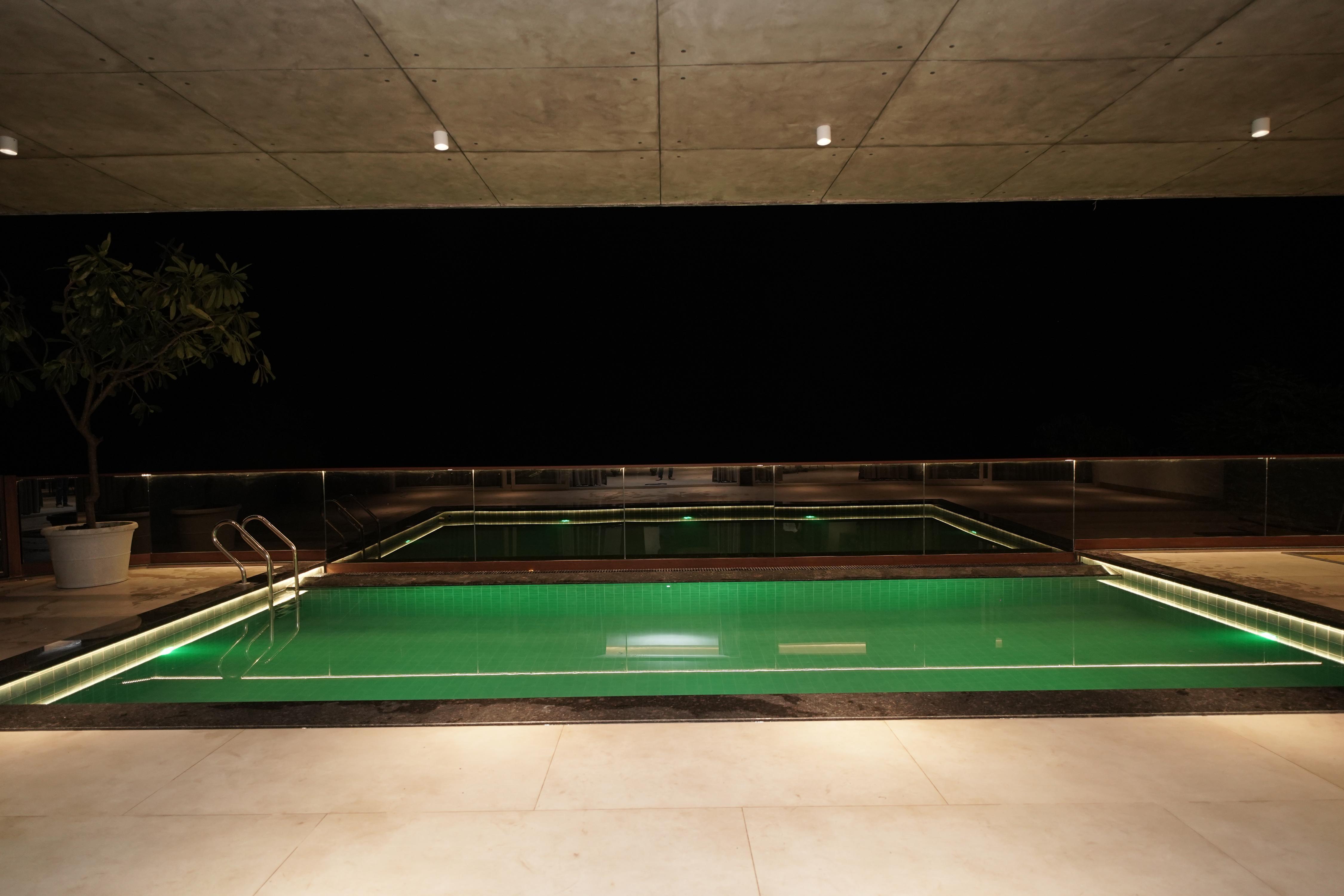 Highway To Heaven 5Bhk Villa - Tap to explore photos