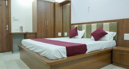 HOTEL AMOGH PALACE Room Type - Super Deluxe Room