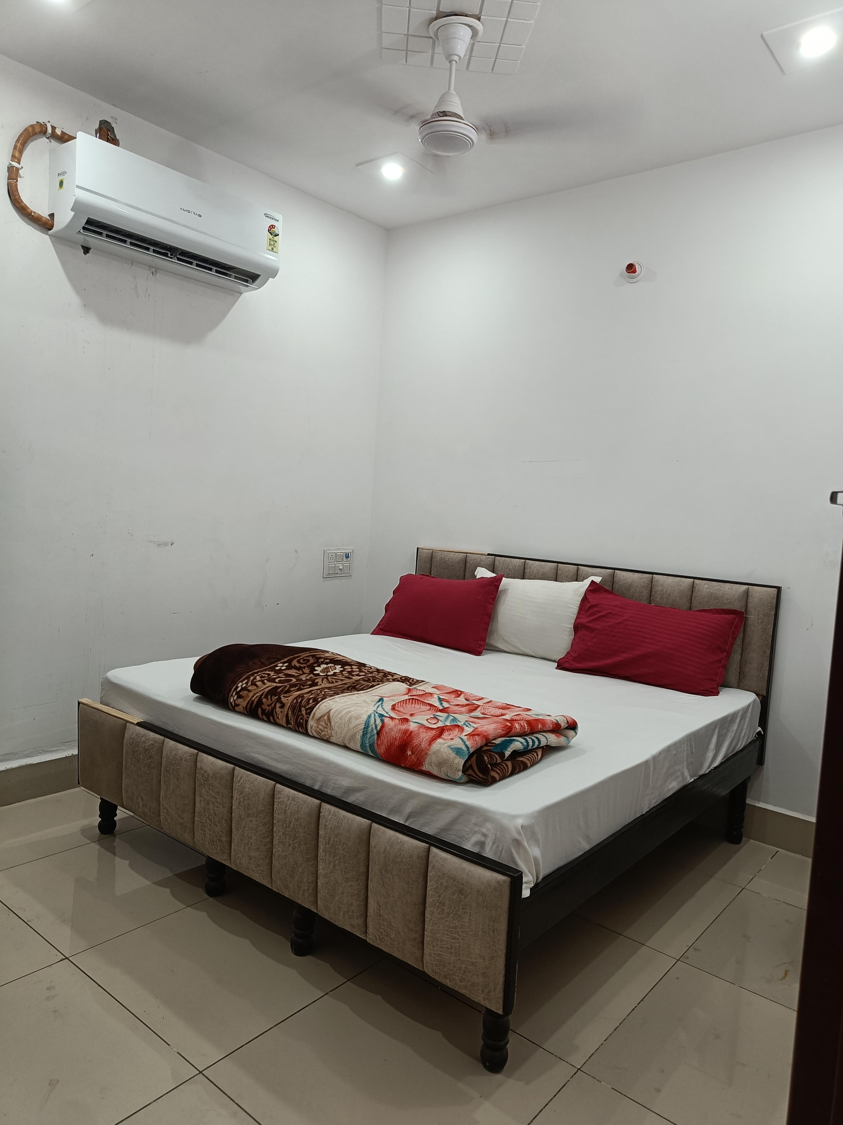 Hotel King, Hanumangarh Room Type - STANDARD ROOM