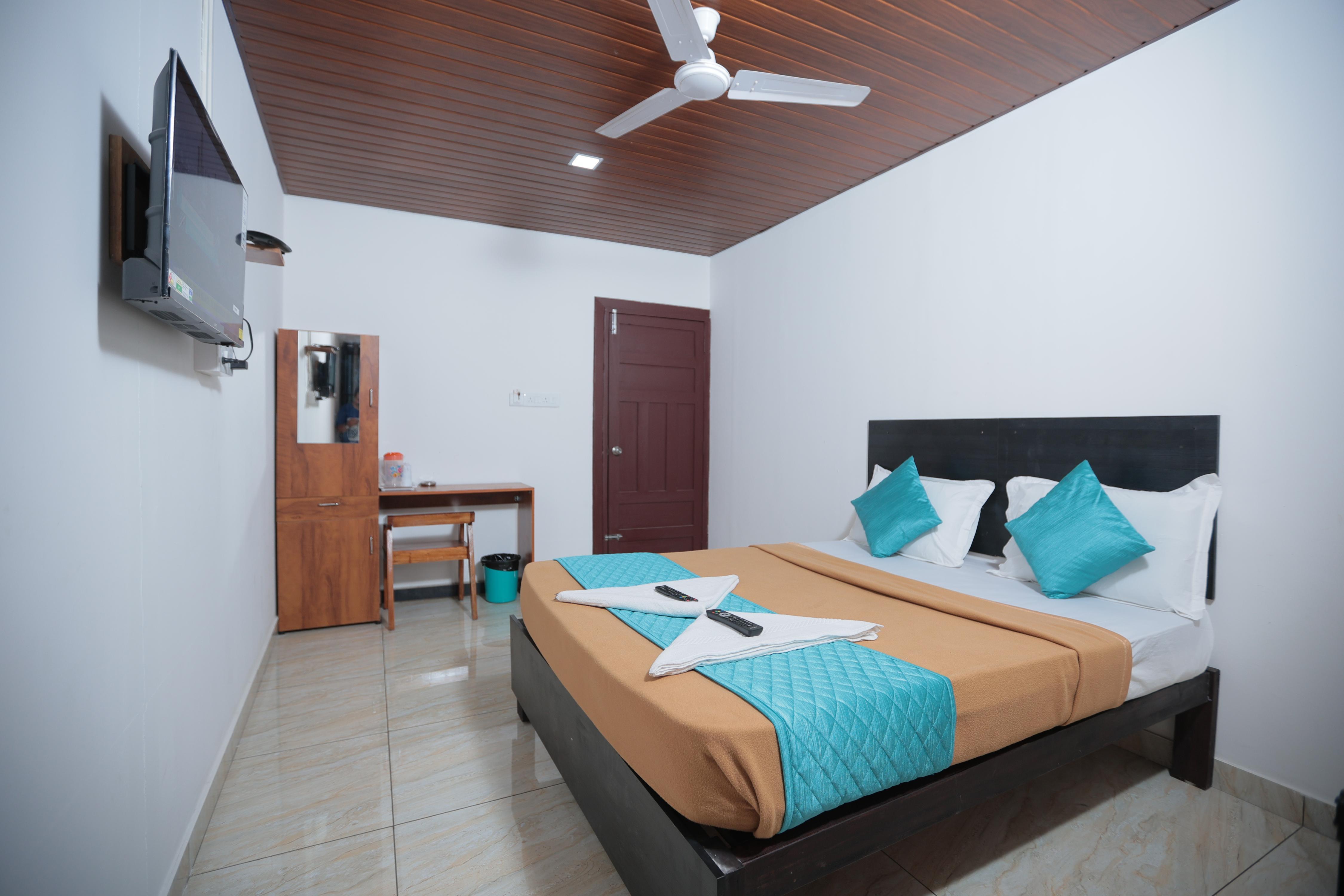 Gem Suites Room Type - Superior Deluxe Double Bed Non AC
