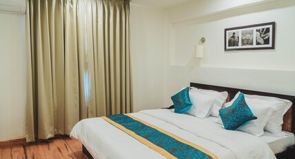 Dojee's - The Floral Boutique Stay by Dal Lake Room Type - Standard Room