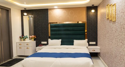 Gold Stone Hotel Room Type - Executive Room