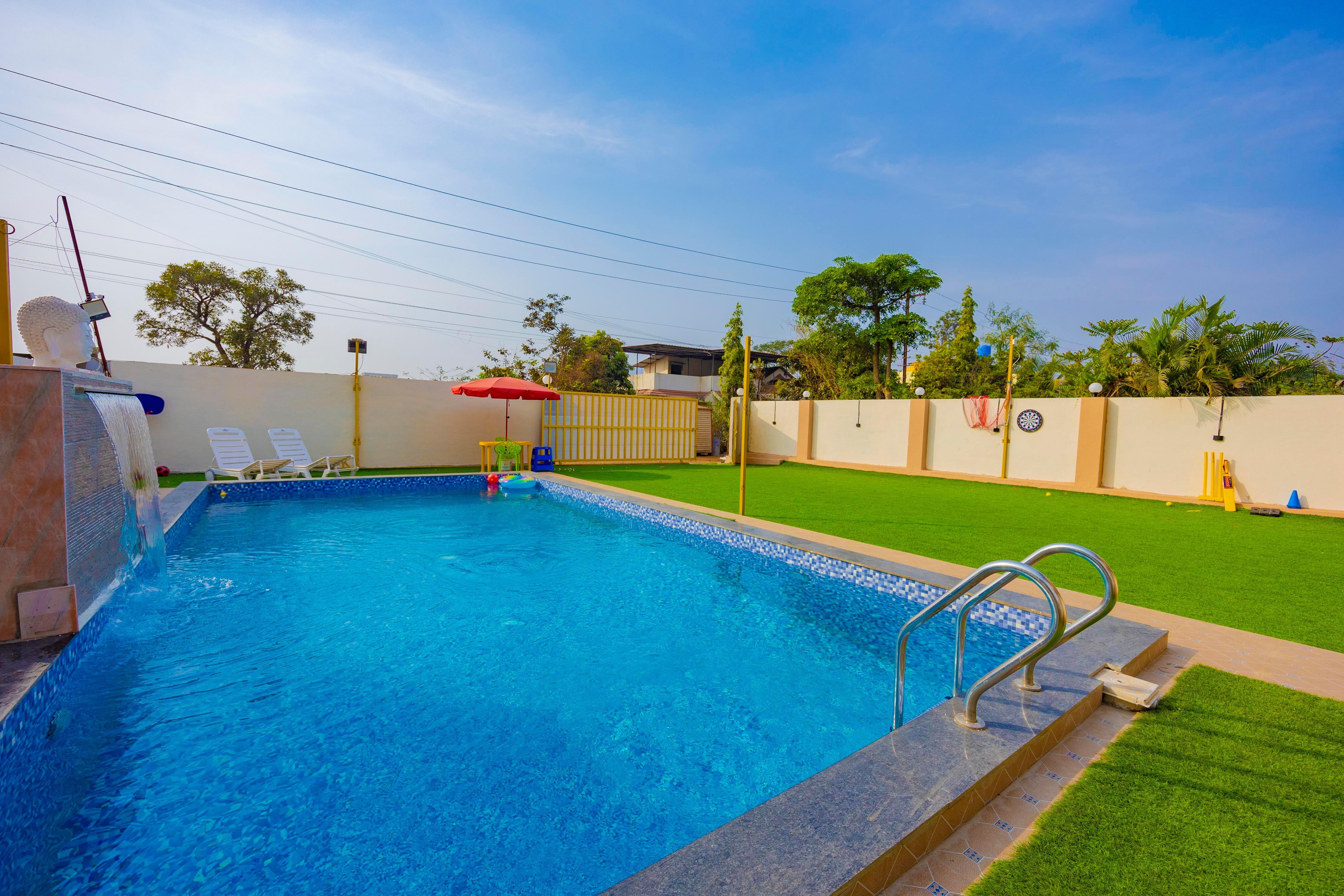 4BHK with Big Pool and Lawn| Ideal for Picnics| Getaways| Megastar Villa. - Tap to explore photos