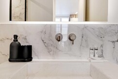 Elegant Apartment 2BR 6P Opera