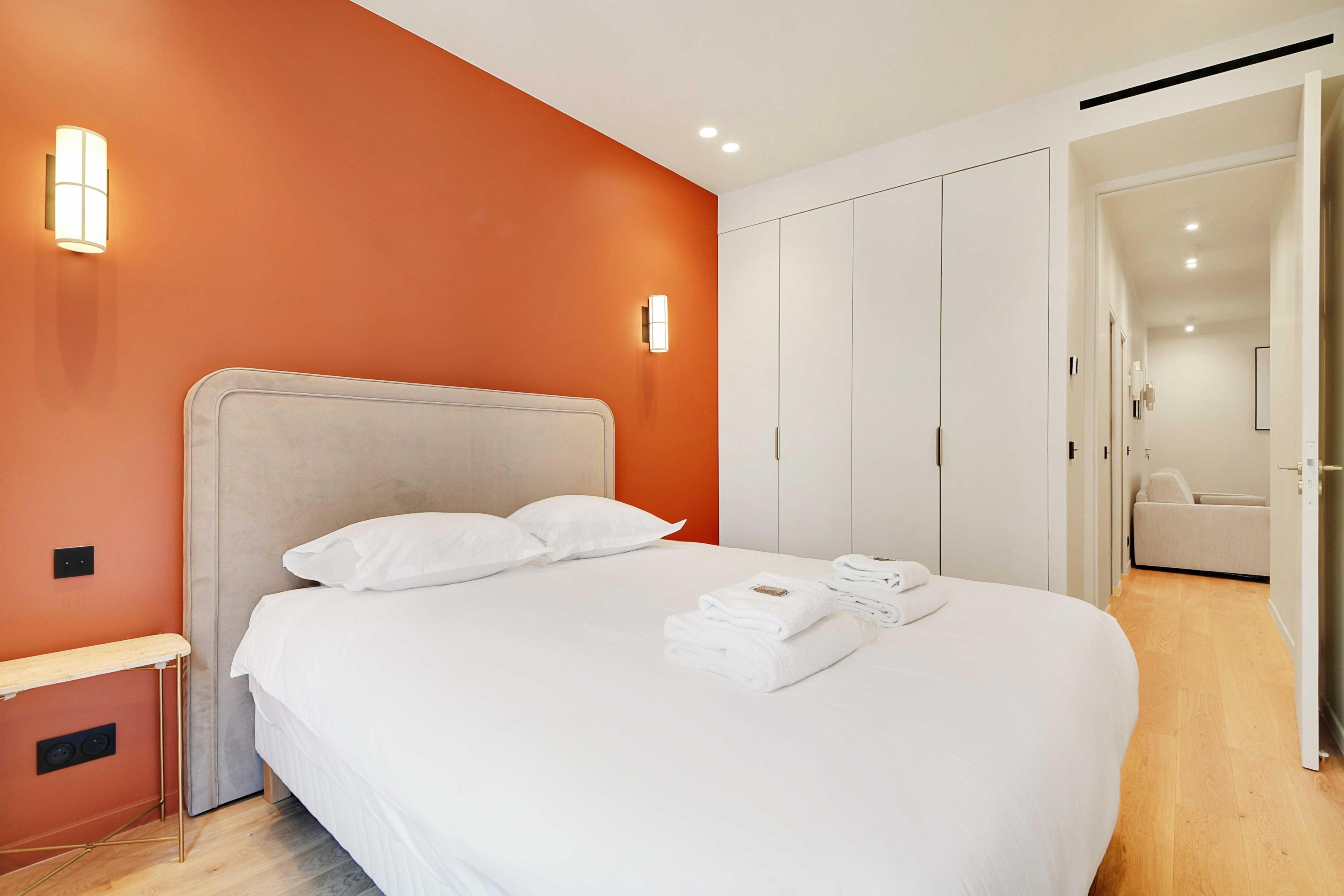 Chic apartment - 2BR/6P - Opera House - Tap to explore photos