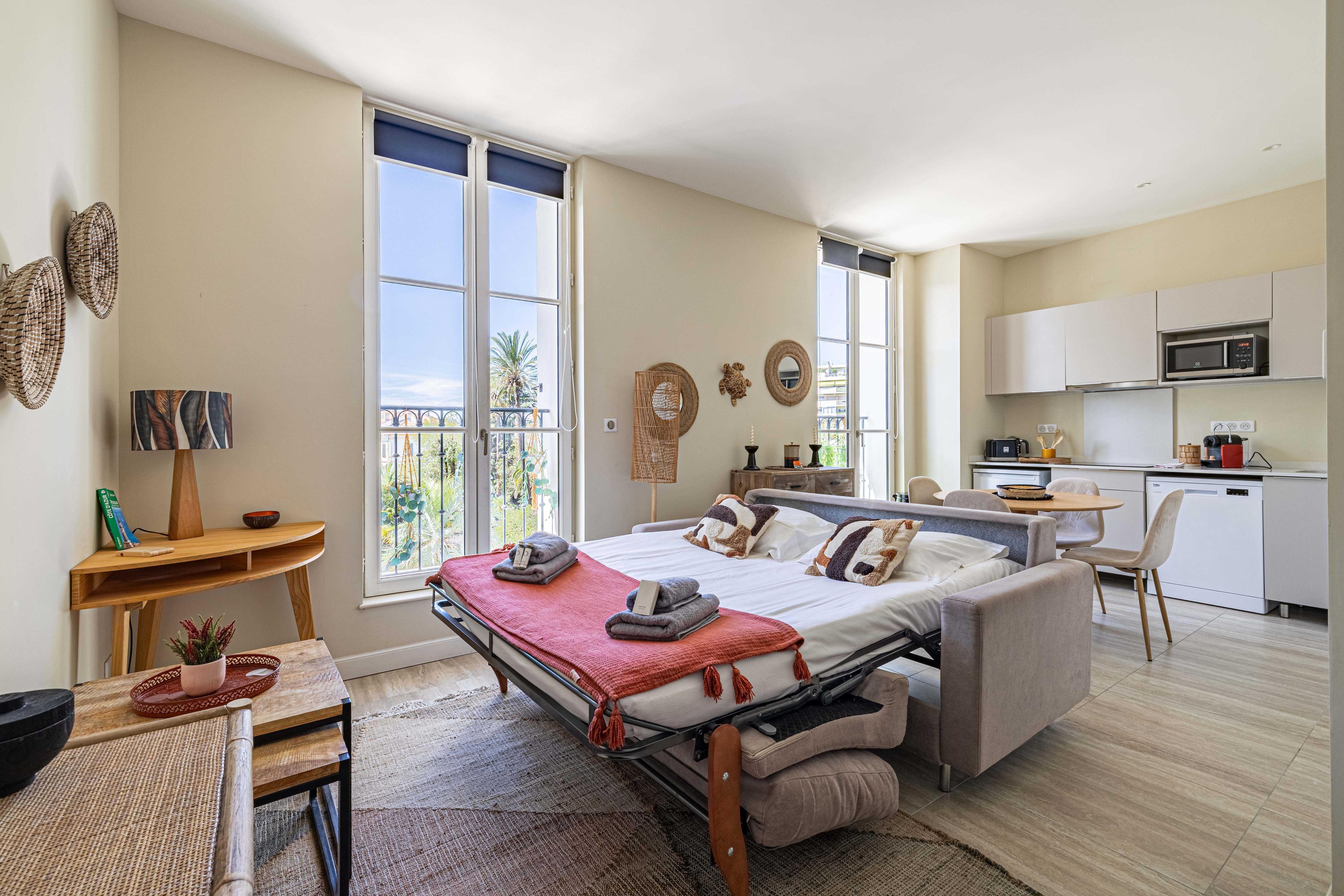 Quiet and luxurious studio - Cannes Center - Tap to explore photos