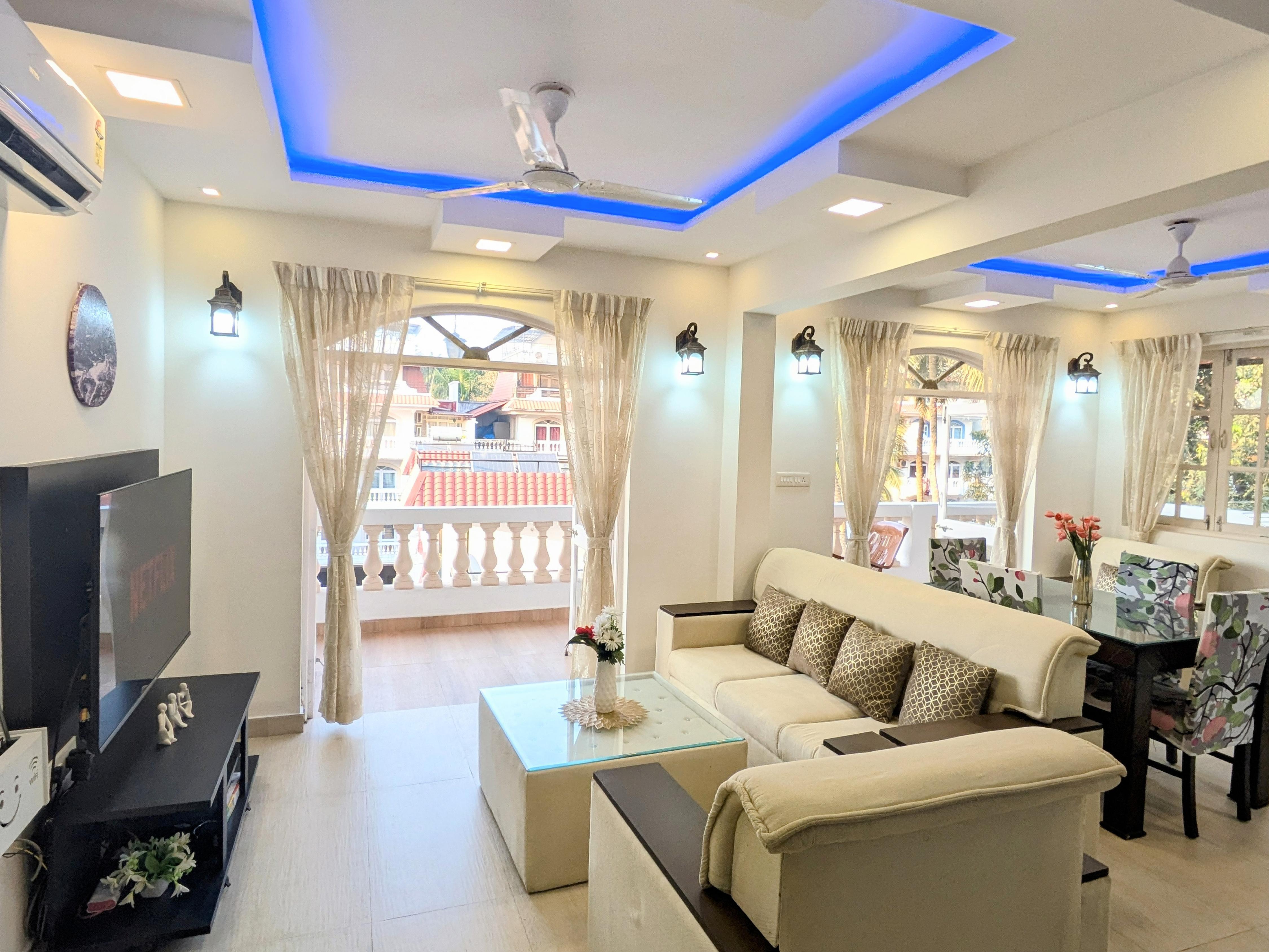 Sapna Homes 4BHK Penthouse 5min to Beach - Tap to explore photos