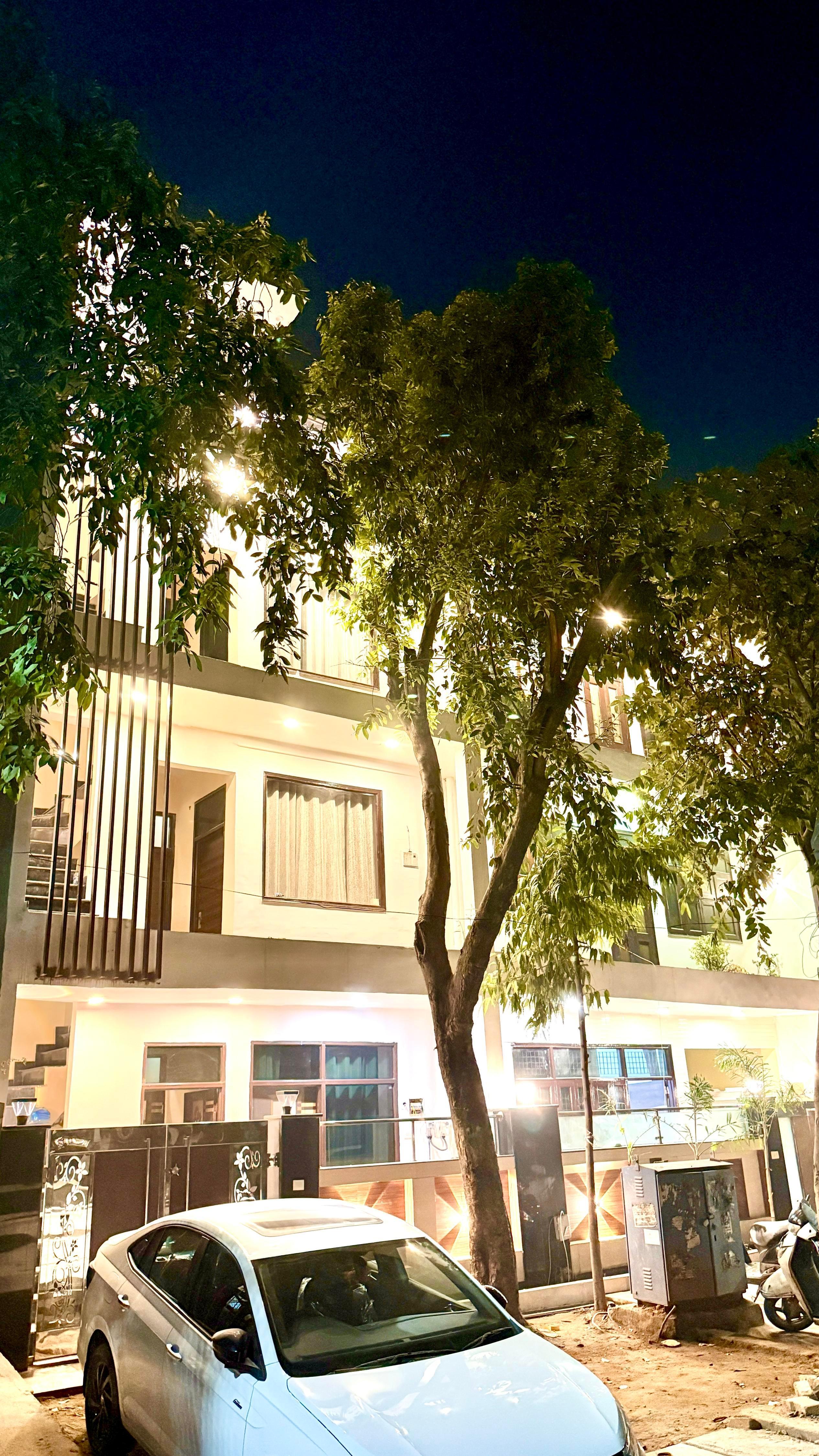 AB RESIDENCY - Tap to explore photos