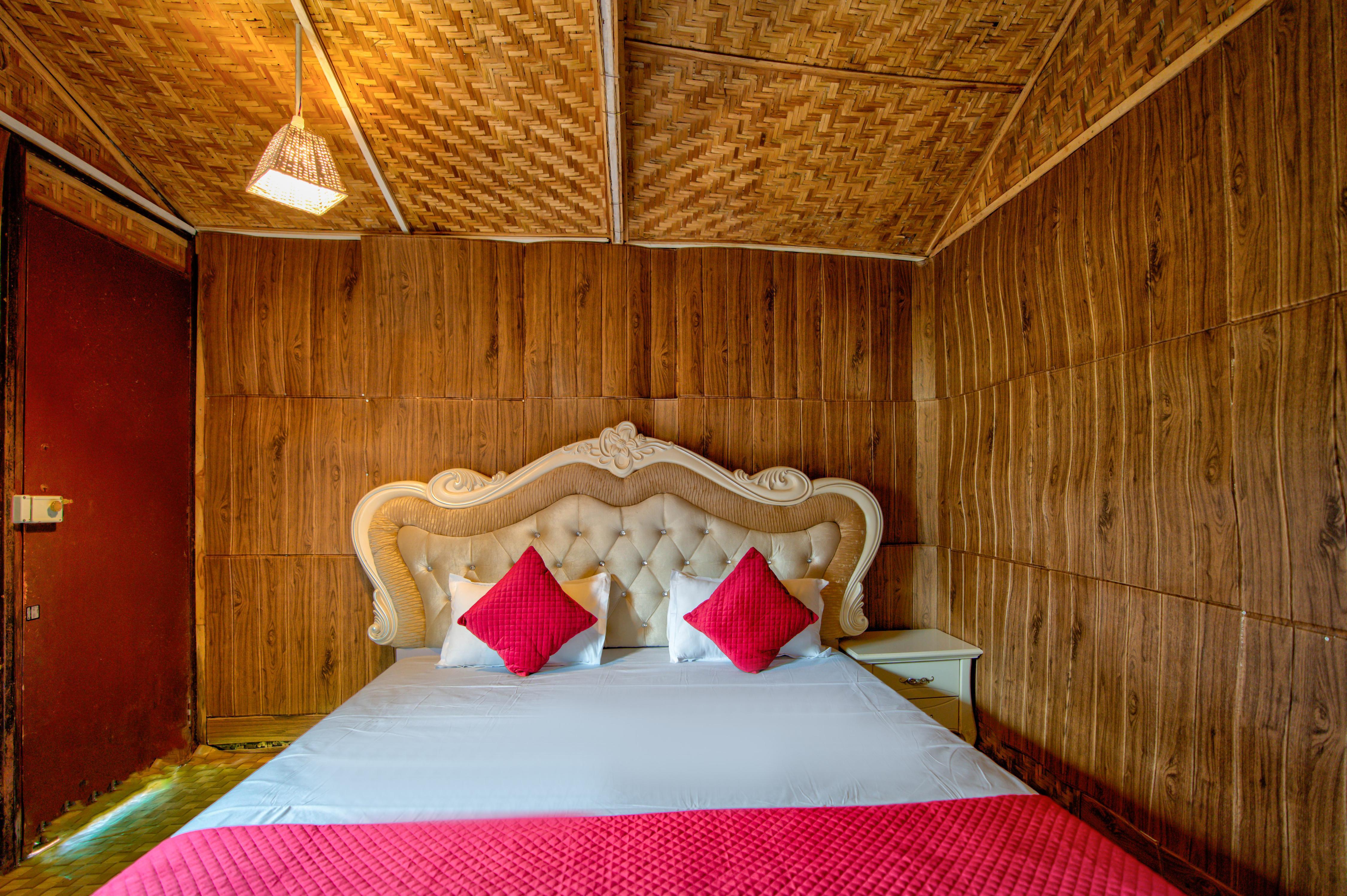 Aarohi Beach Cottage Bar & Restaurant - Tap to explore photos
