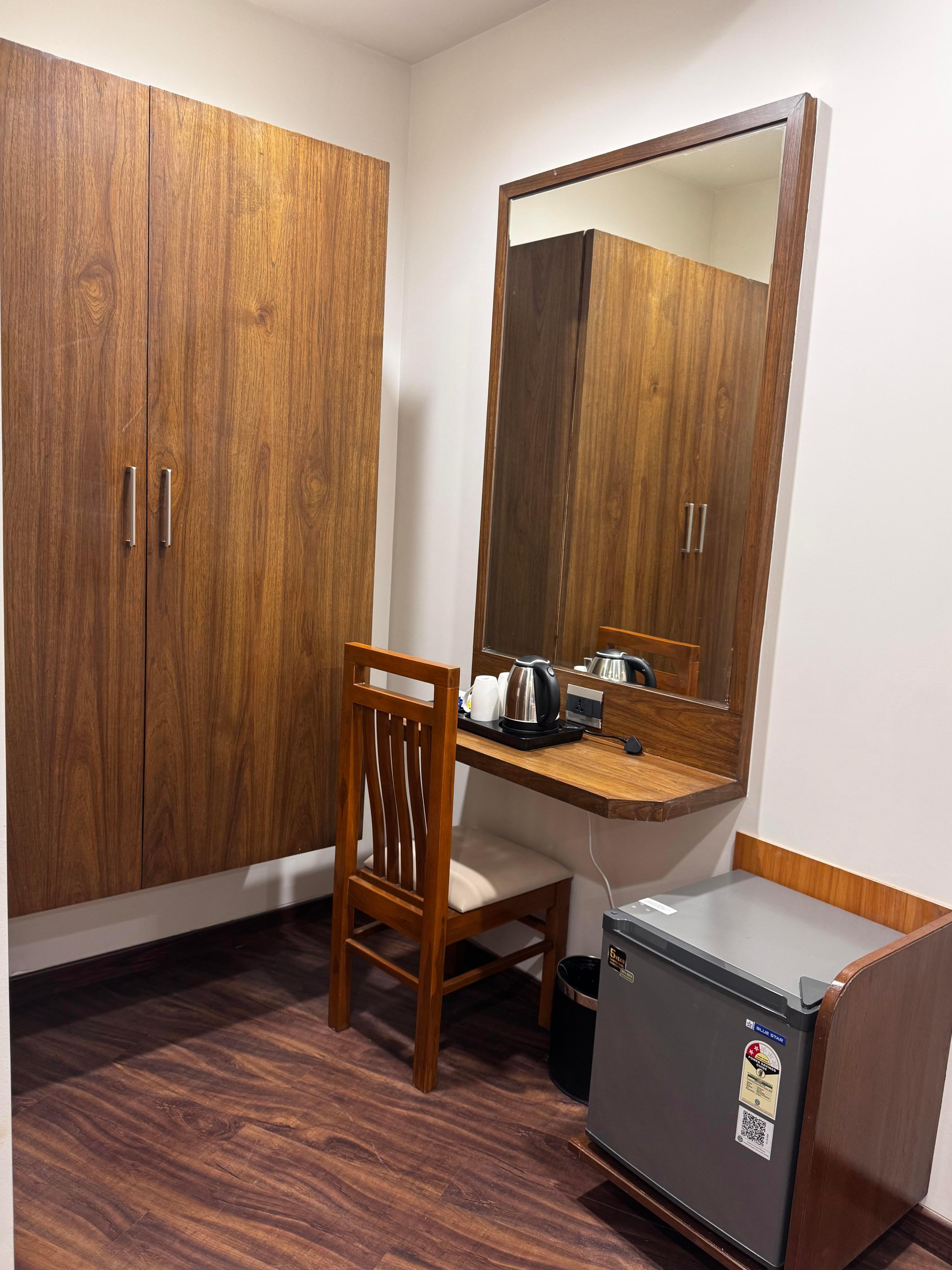 Pam Premium Hotel Vadodara - Tap to explore photos