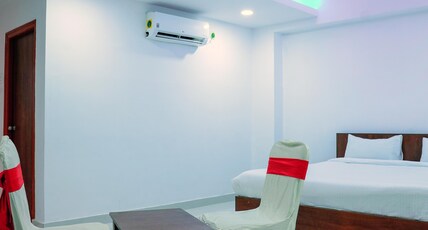 V Grand Luxurious Rooms and Banquets Room Type - Standard Room