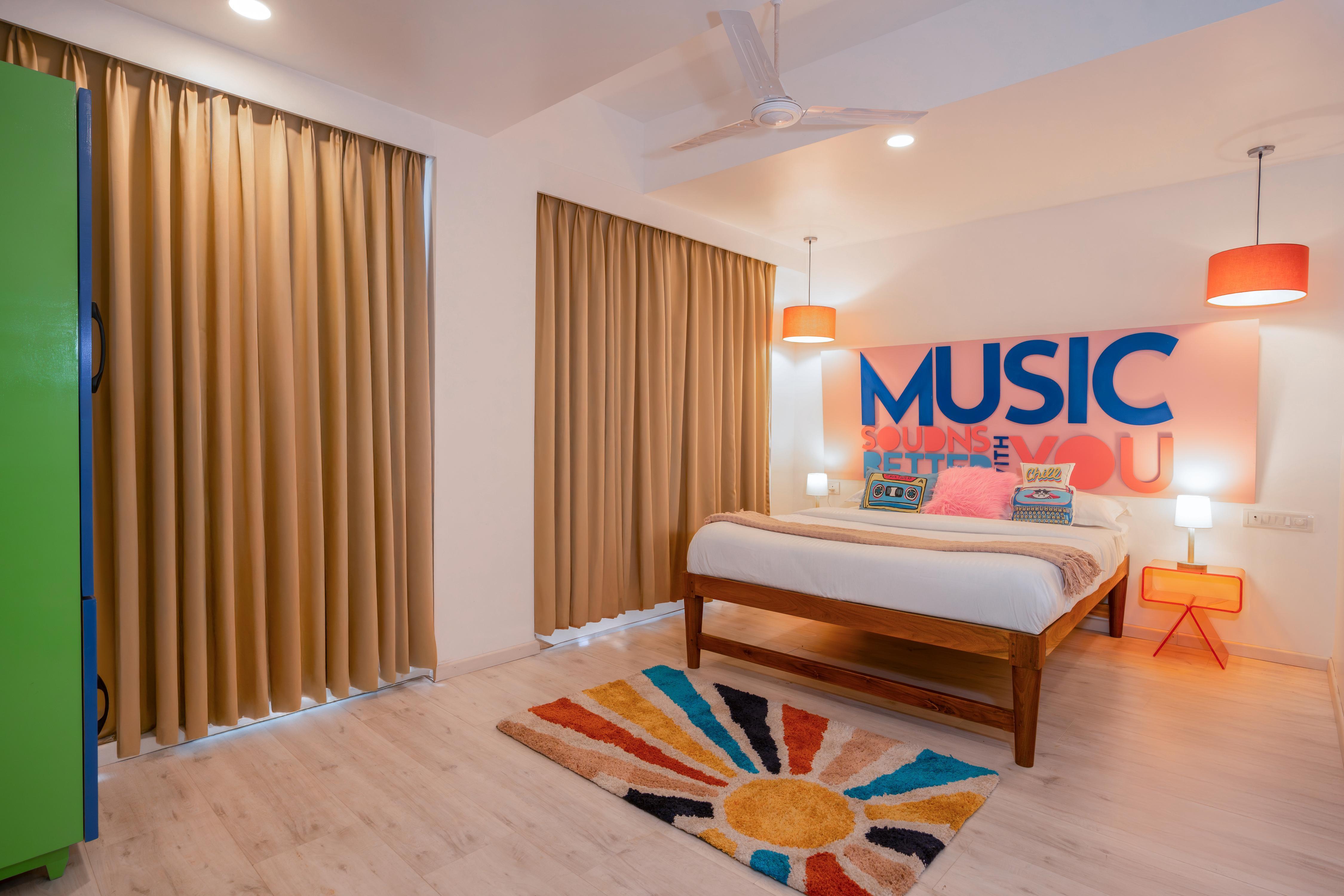 Mela by Half Room Type - DELUXE ROOM WITH BALCONY