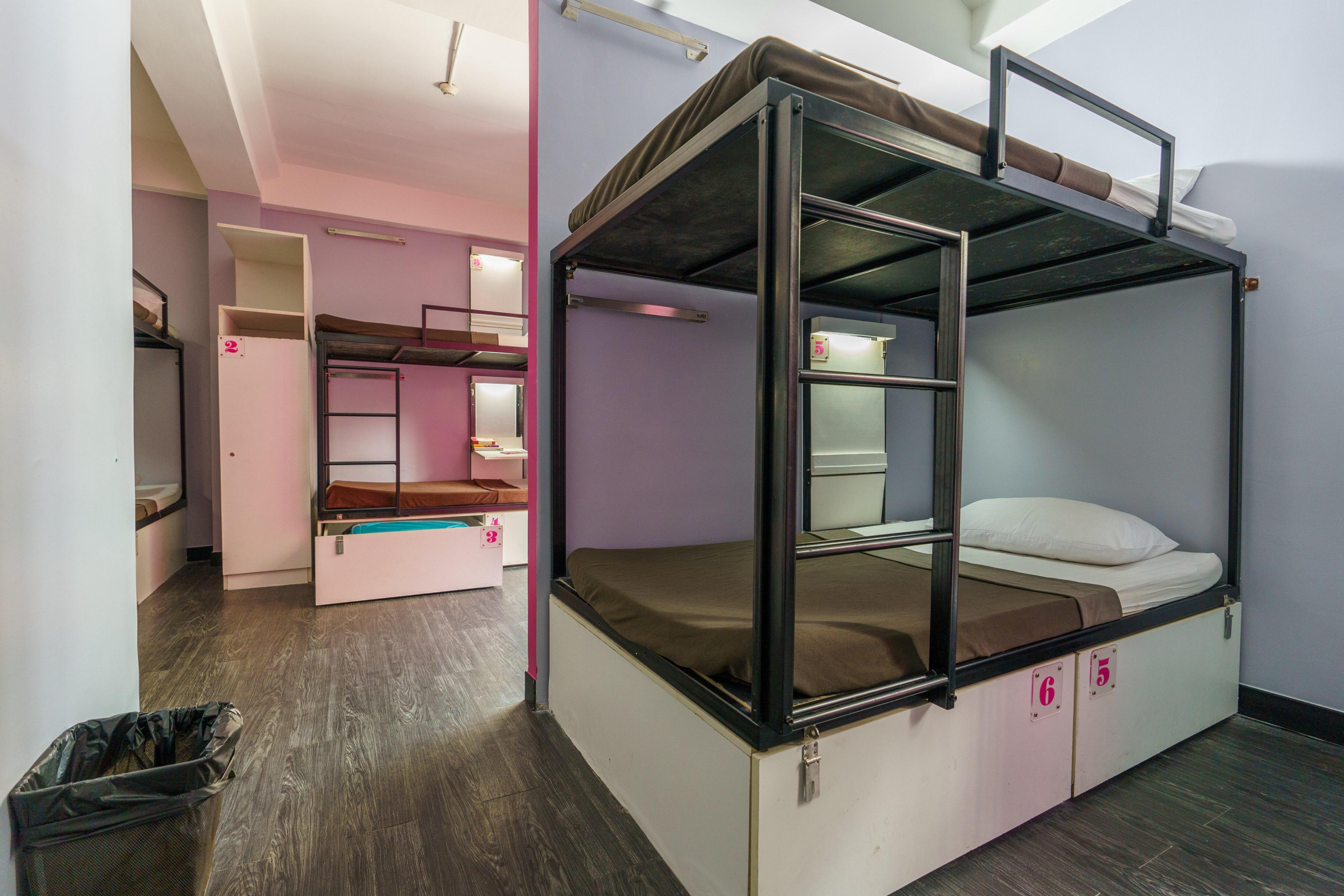 CheQinn Hostel Sukhumvit - Tap to explore photos