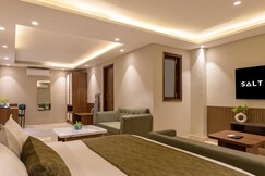 Saltstayz Premier - Paschim Vihar