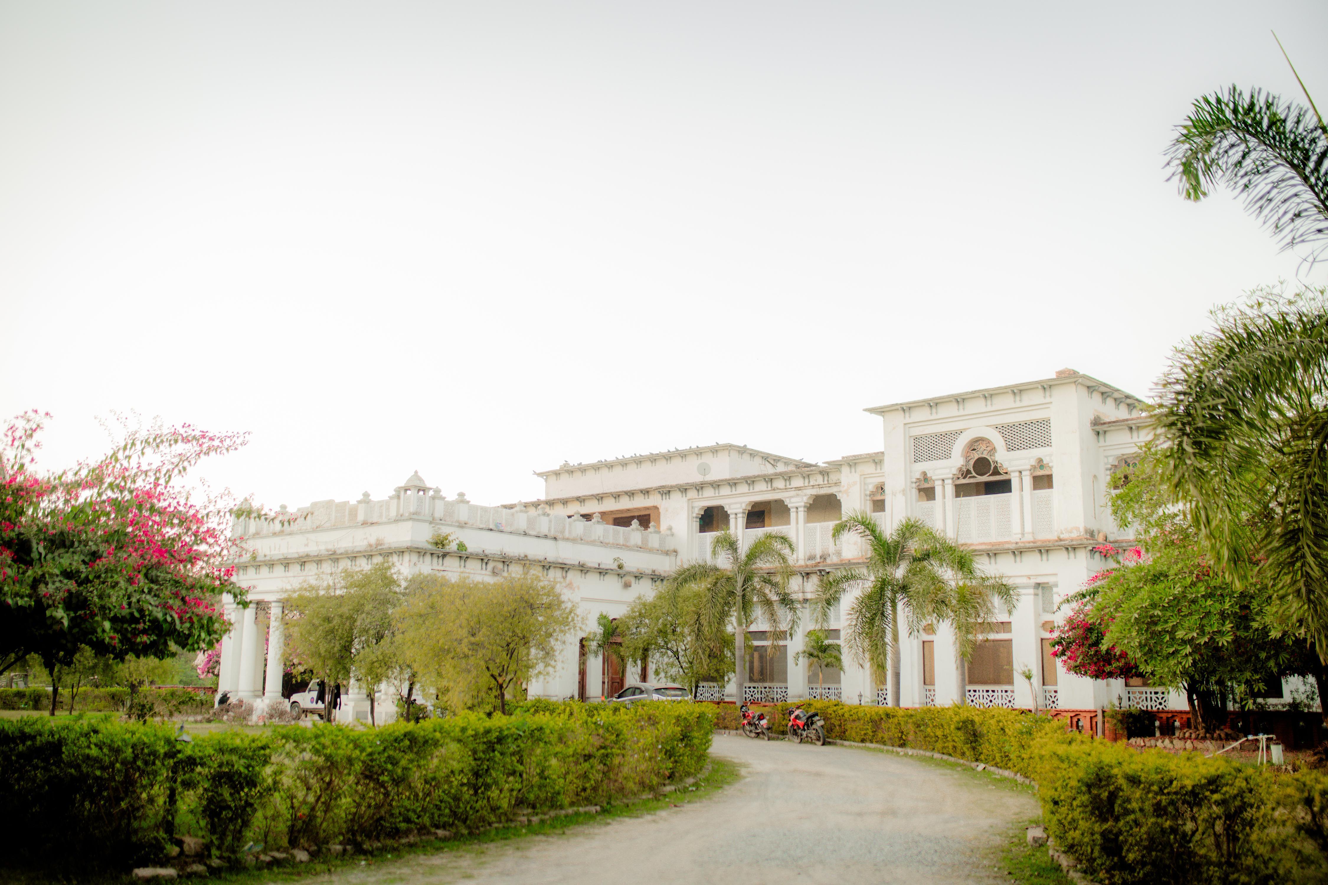Maihar heritage palace - Tap to explore photos