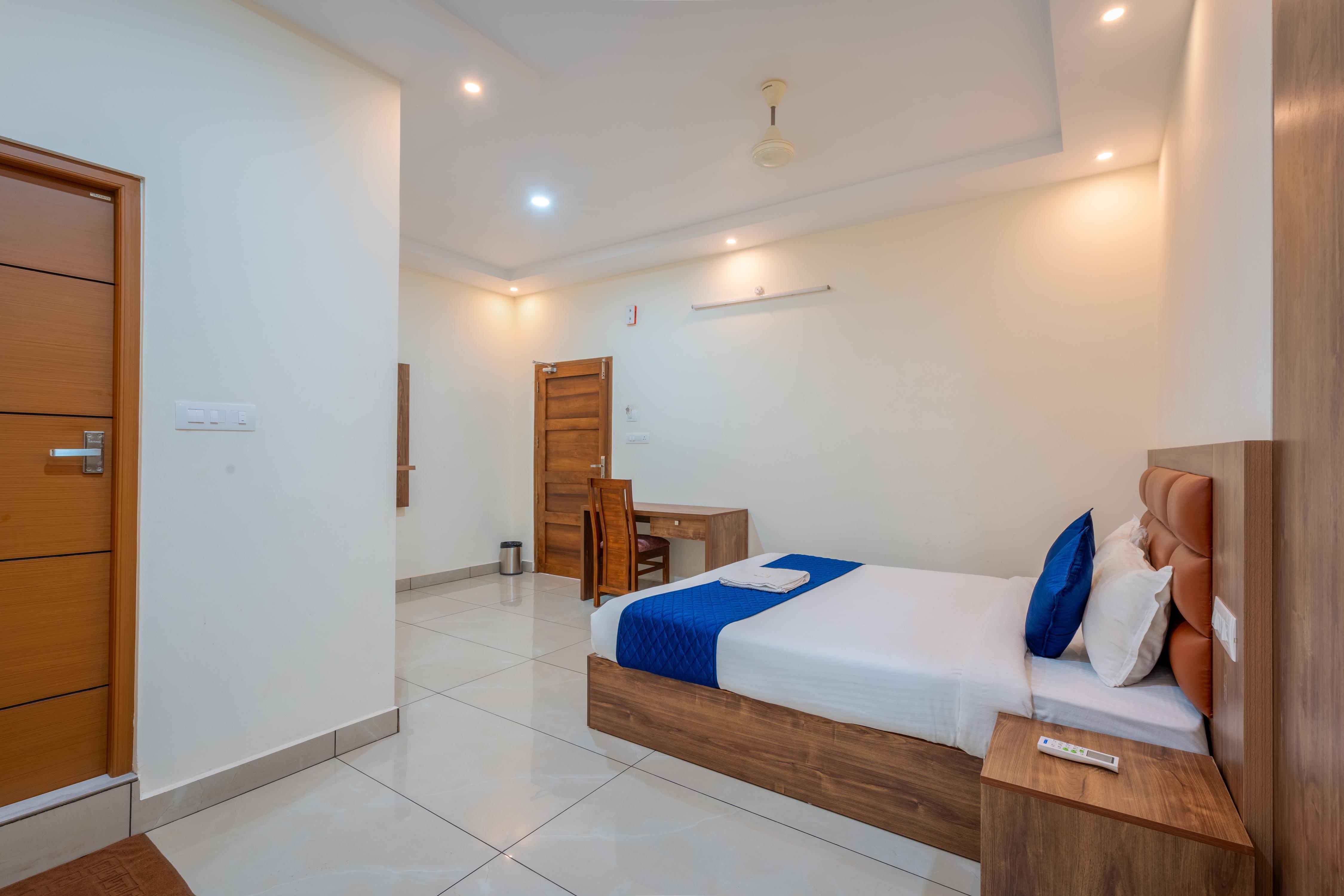 Chaithanya Residency Room Type - Deluxe rooms