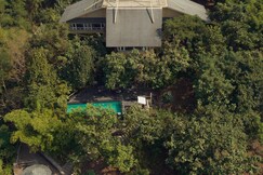 Glass House By Grape County