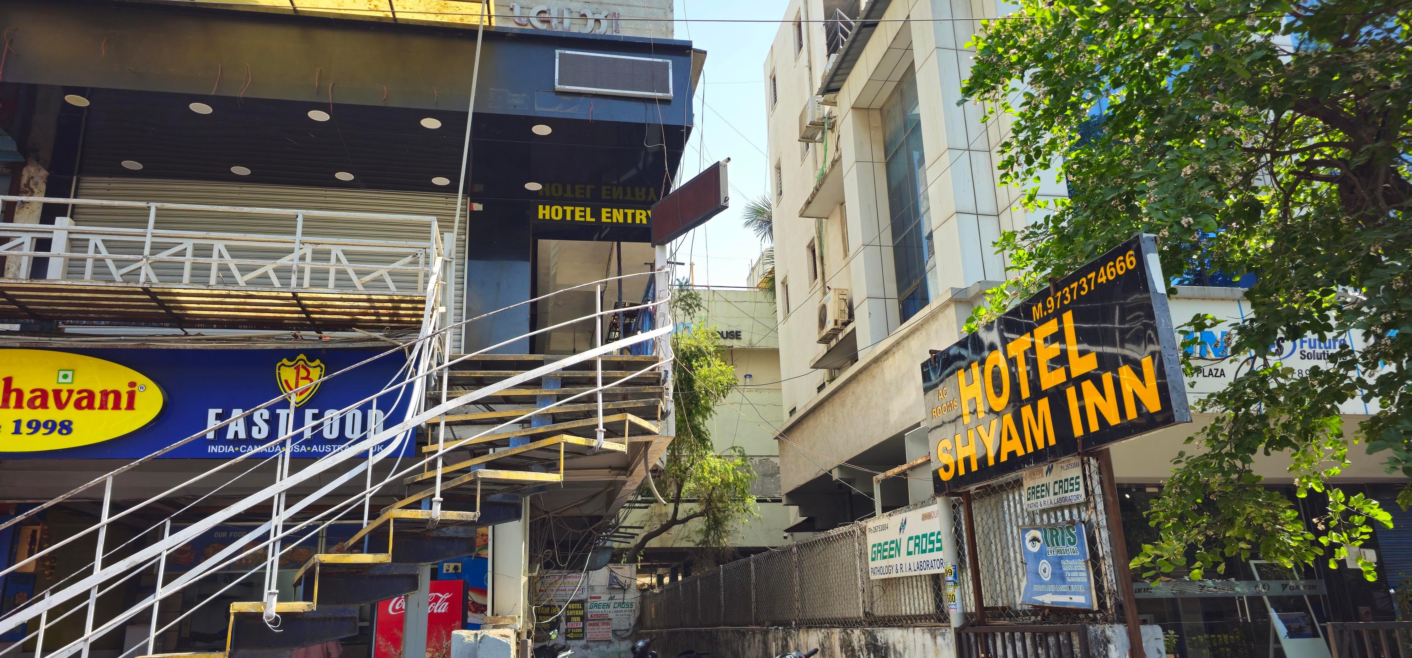 Hotel Shyam Inn - Tap to explore photos