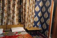 Queen palace guest house