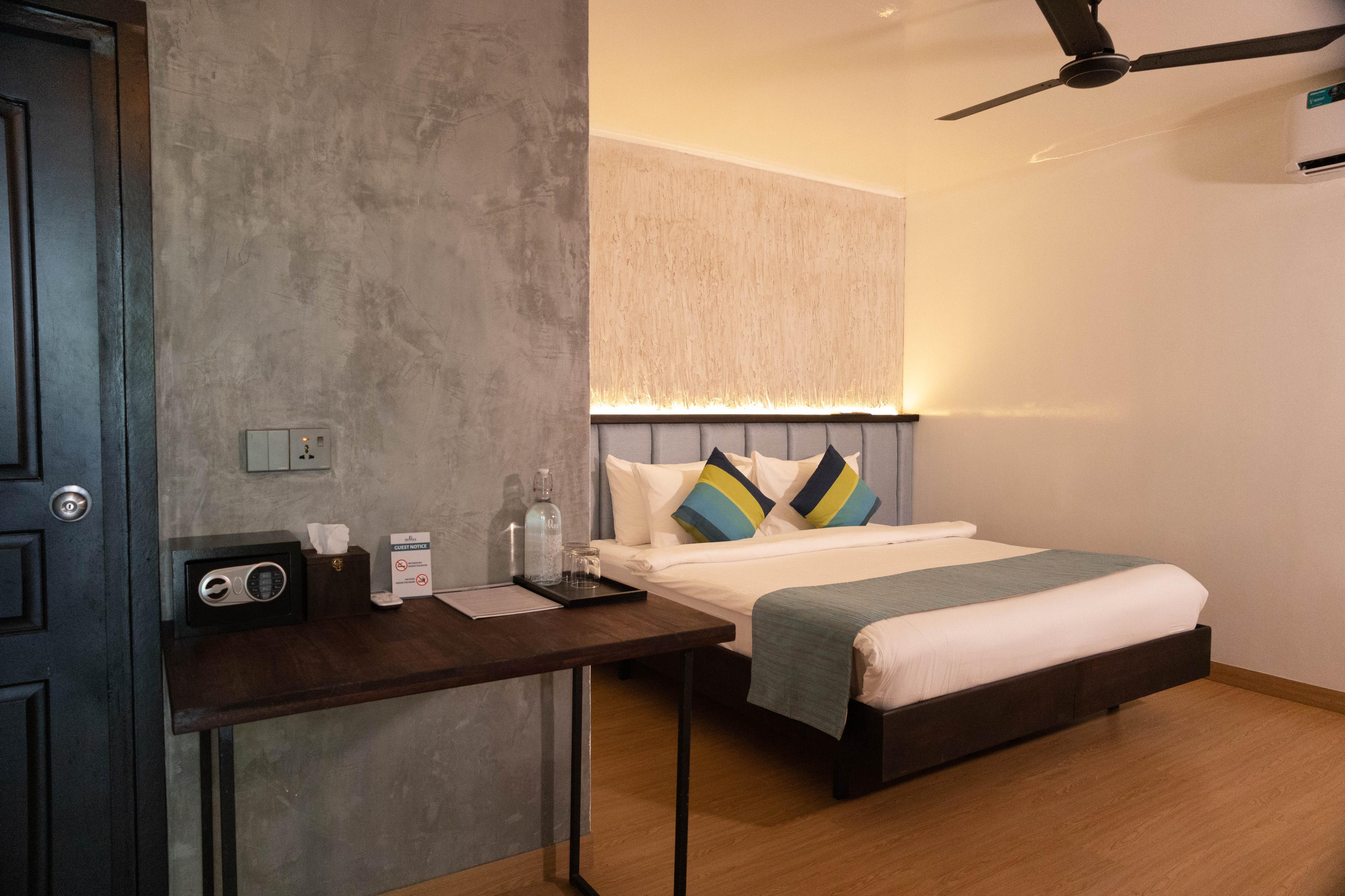 Zinnia Villa Room Type - Deluxe Double Balcony