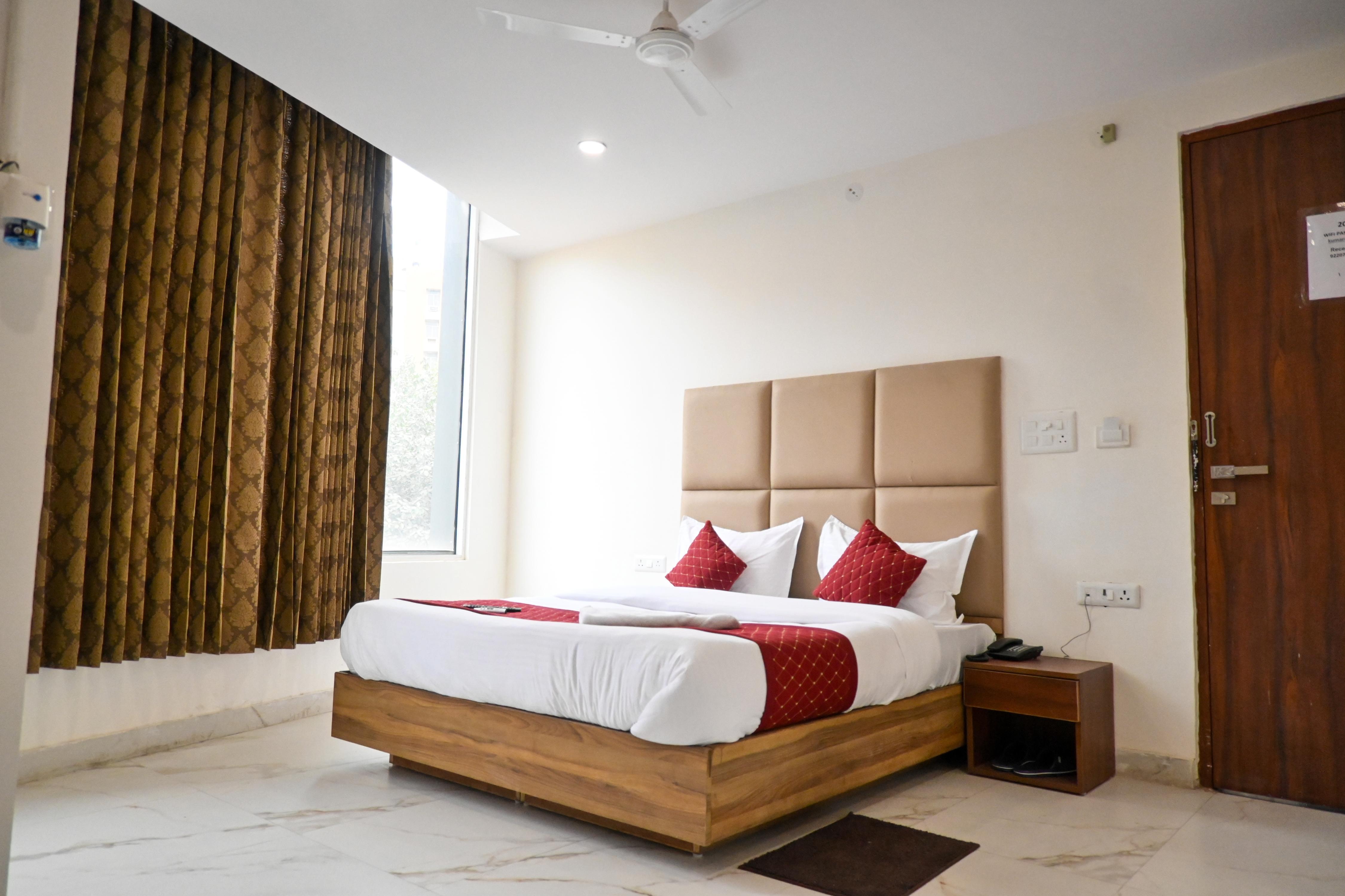 Hotel Yashobhoomi Inn