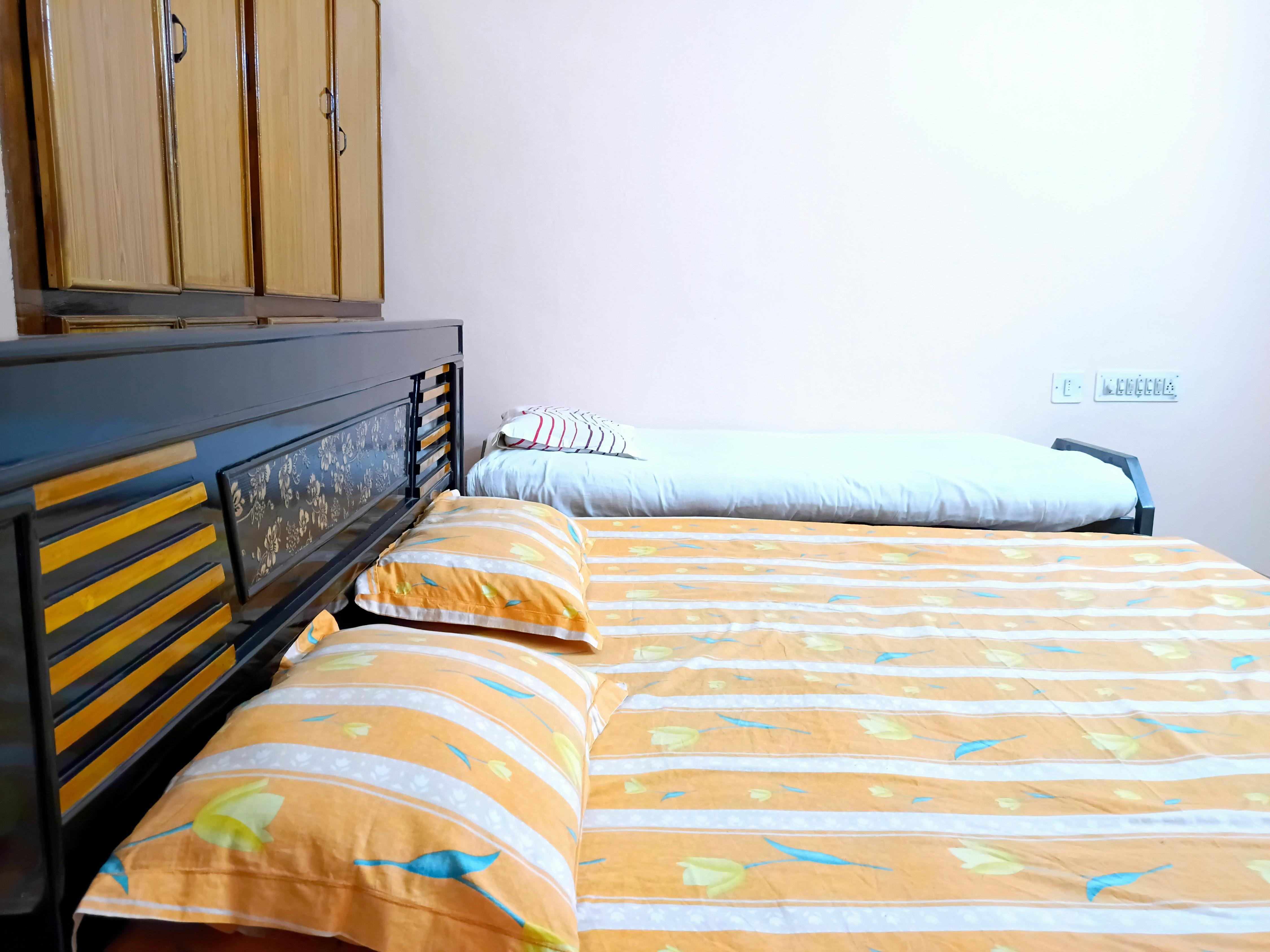 EFS 2BHK - Tap to explore photos