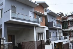 SRJ Thaneesh Service Apartments