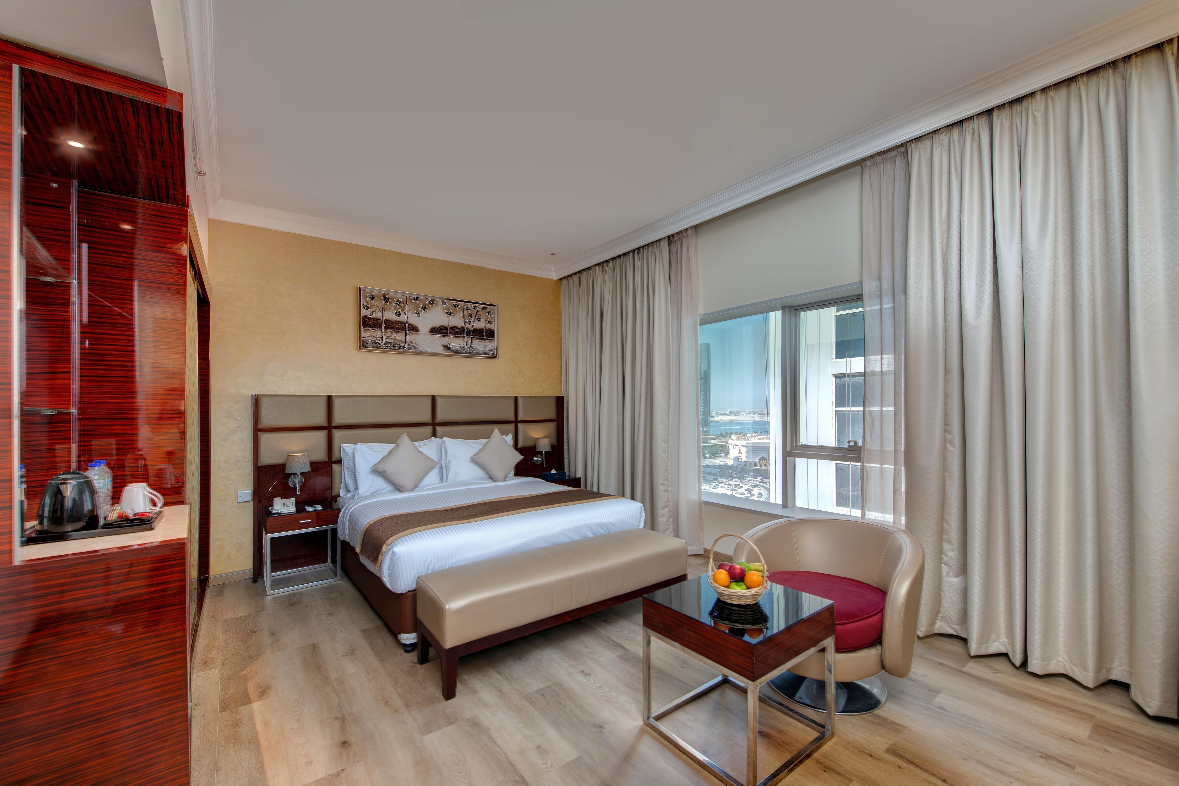 City Stay Hotel Expo Centre - Tap to explore photos