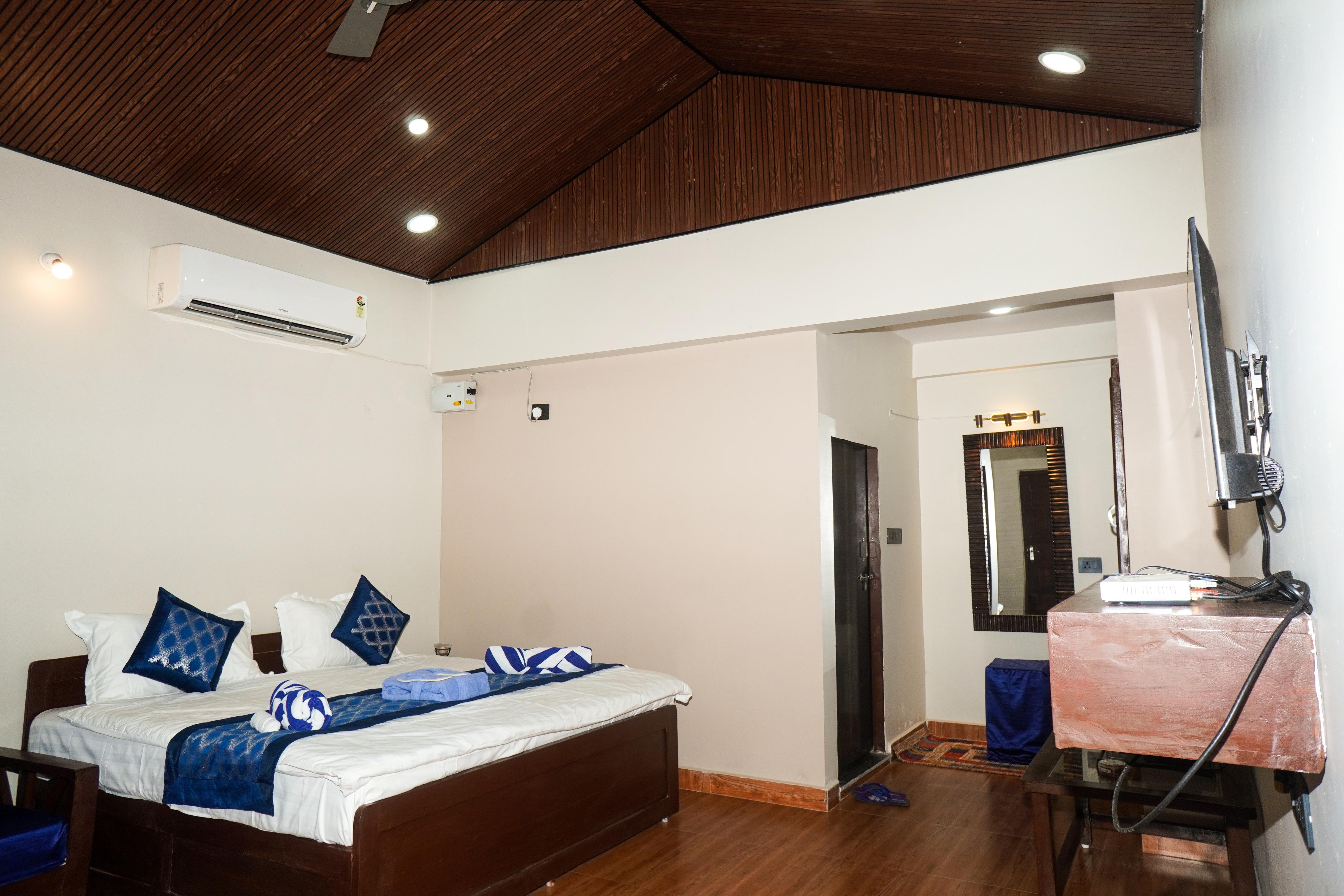 Sai Green Resort Room Type - Super Deluxe AC Cottage