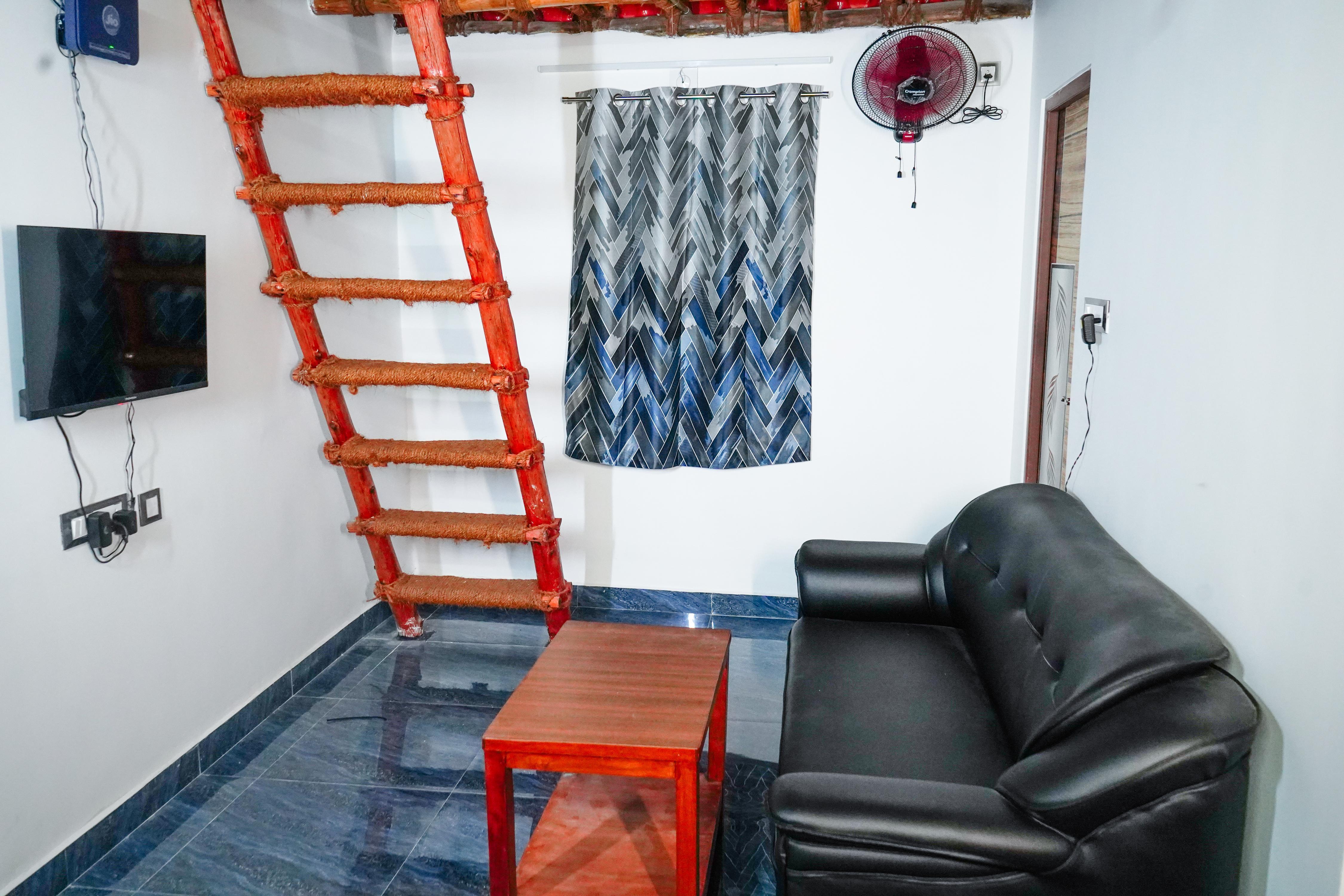 Serenity Bay Home Stay - Tap to explore photos