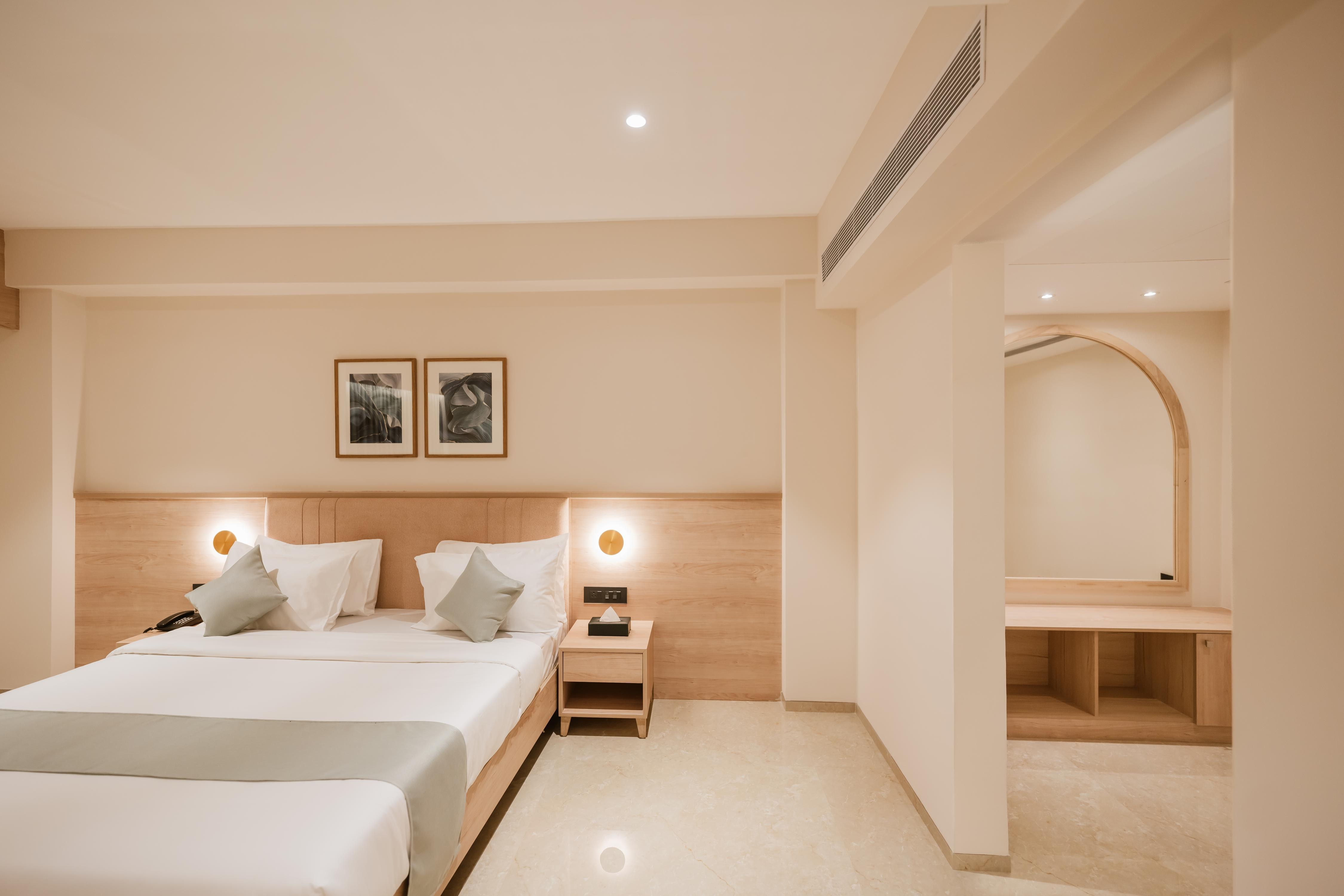 Loft Business Hotel - Tap to explore photos