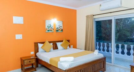 The Lobos Room Type - Deluxe King Room