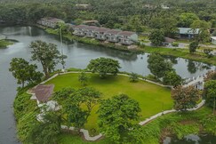 Praveg Lake Resort Daman