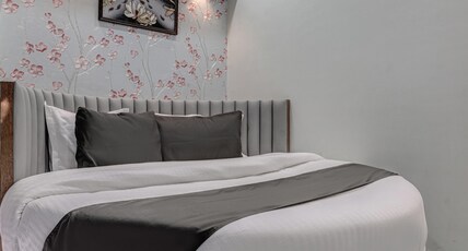 Hotel Paris Plaza Room Type - Round Bed Couple Room