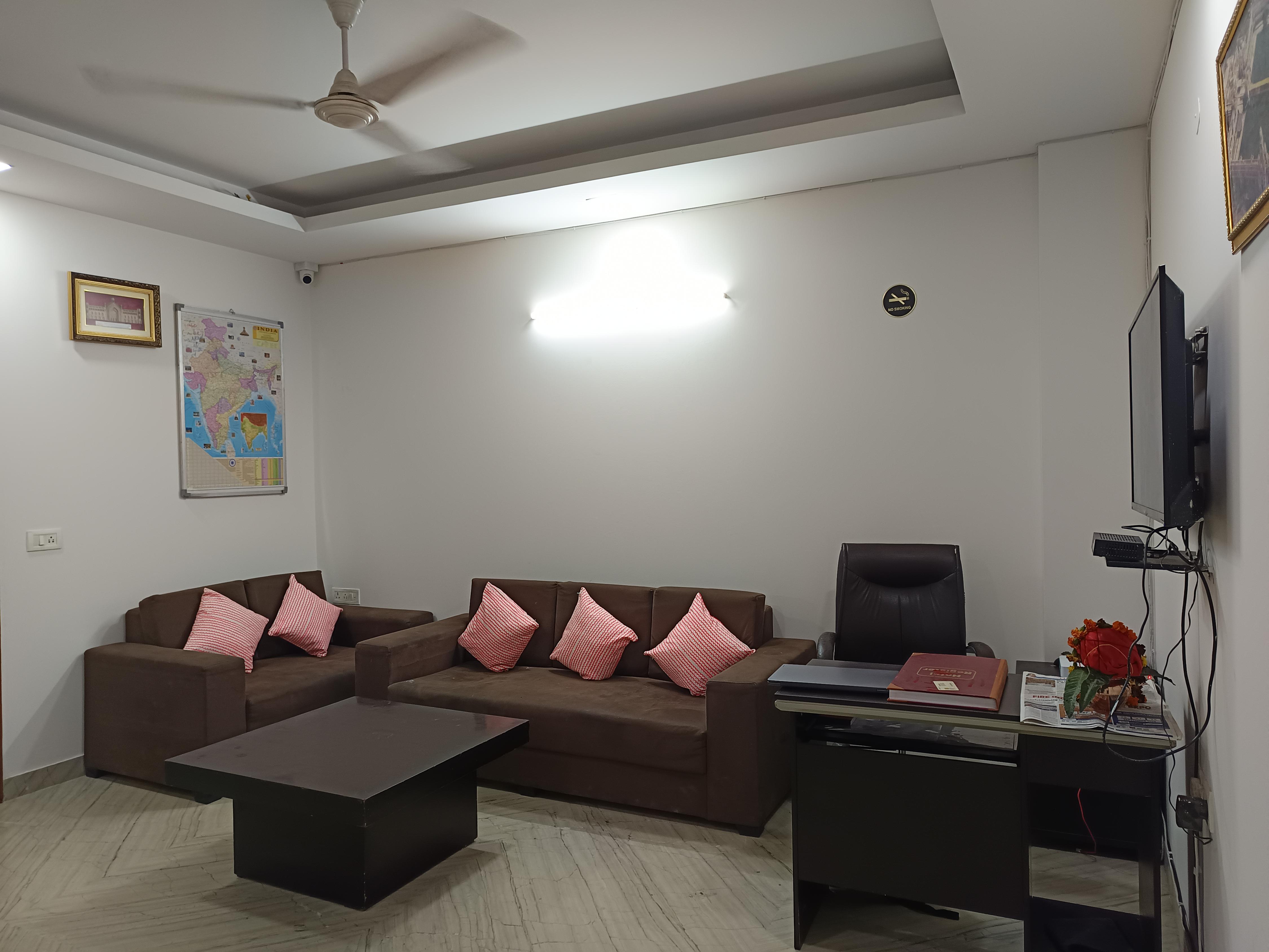 Sapphire Home Stay - Tap to explore photos
