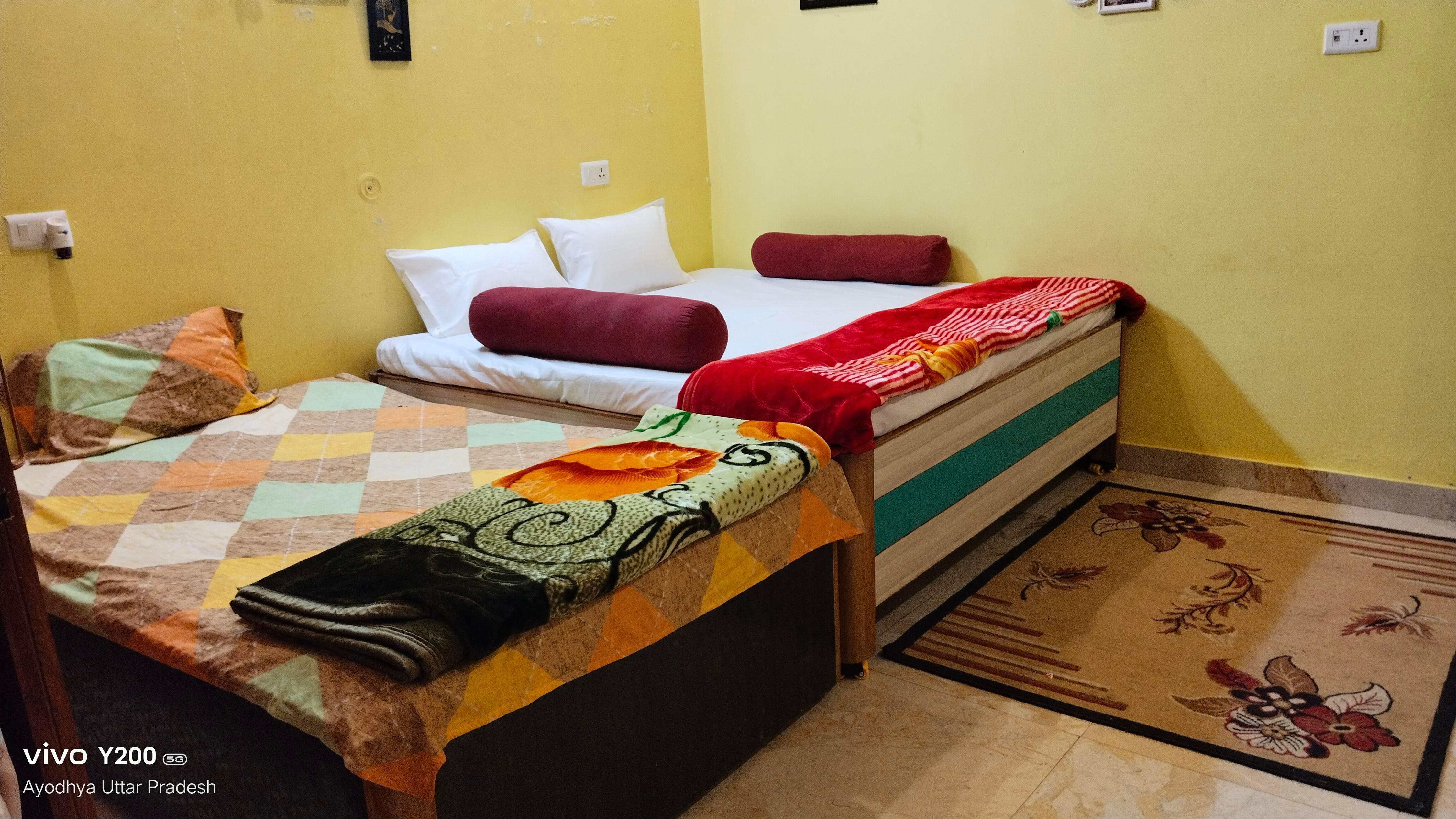 Siya's Raam Homestay - Tap to explore photos