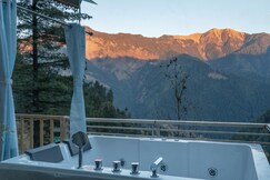 Soothing Jacuzzi Nest By Bastiat Stays