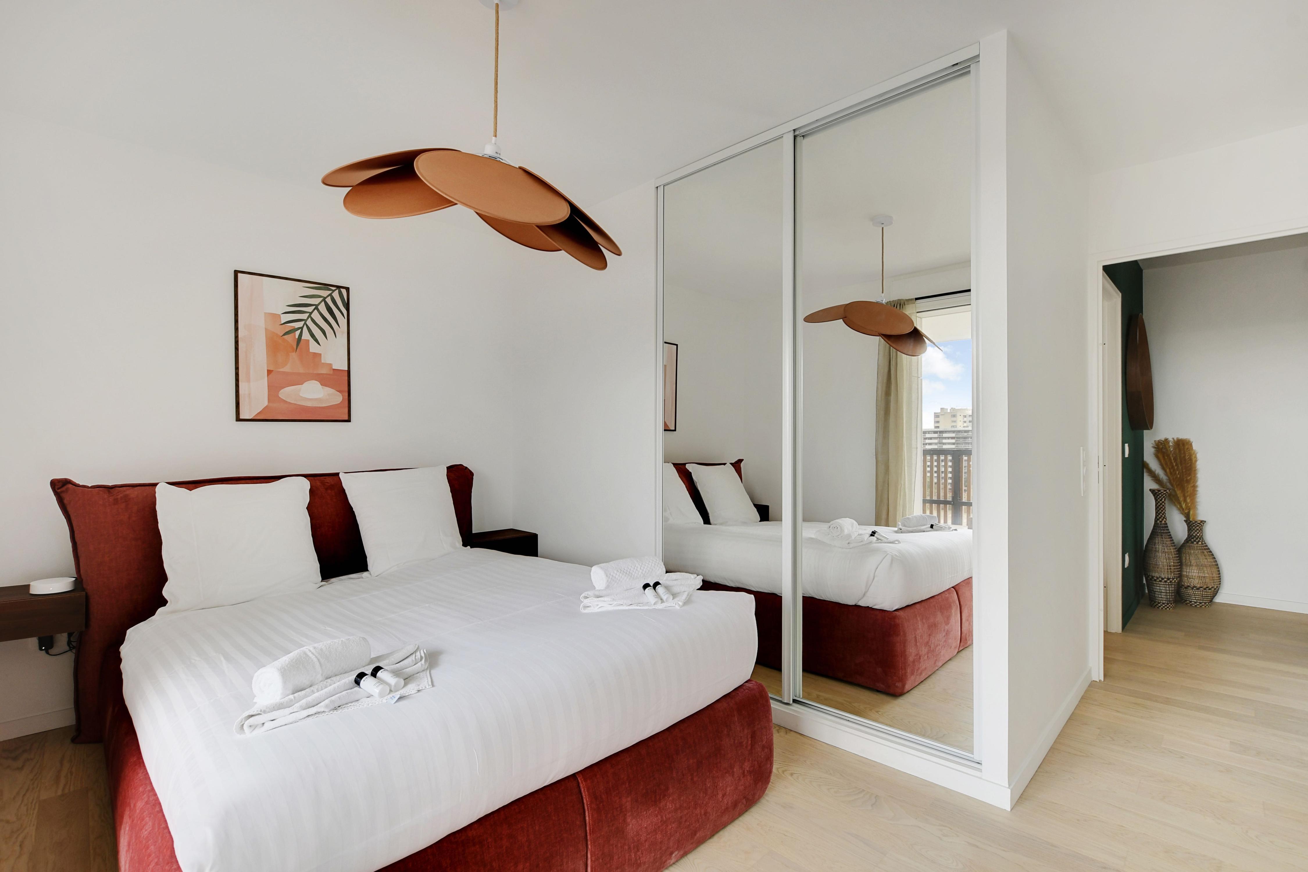 Magnificent apartment- 3BR/8P-Proche de la Seine - Tap to explore photos