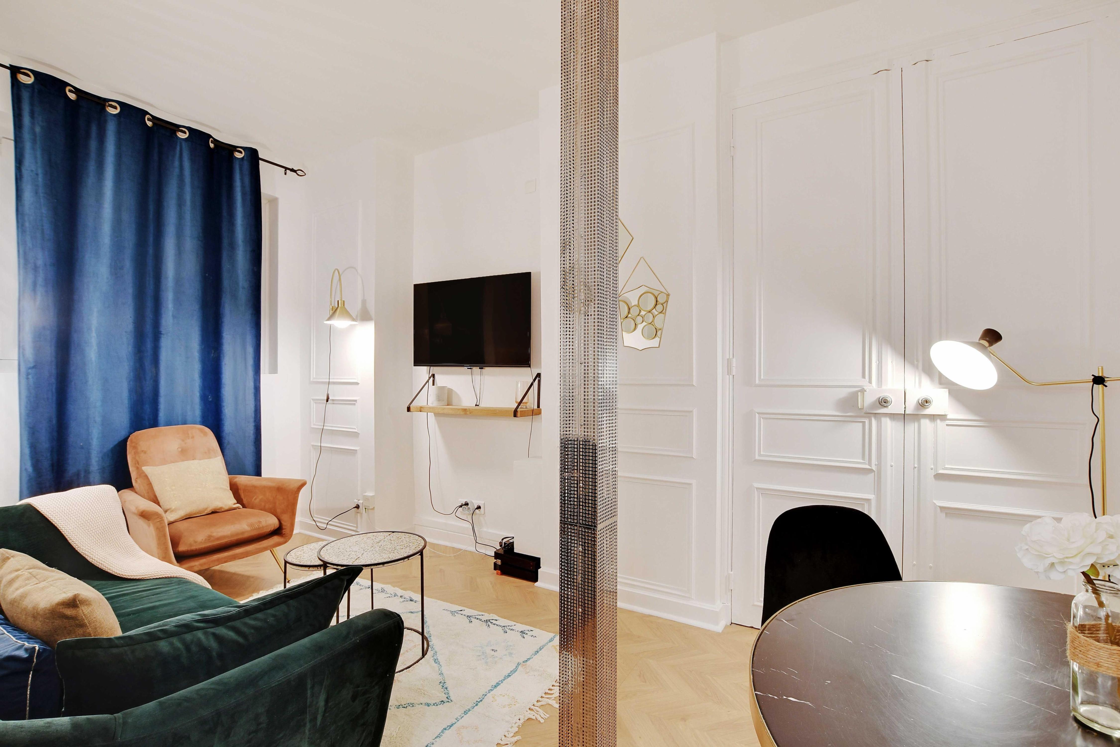 Welcoming apartment - 2BR/4P - Arc de Triomphe - Tap to explore photos