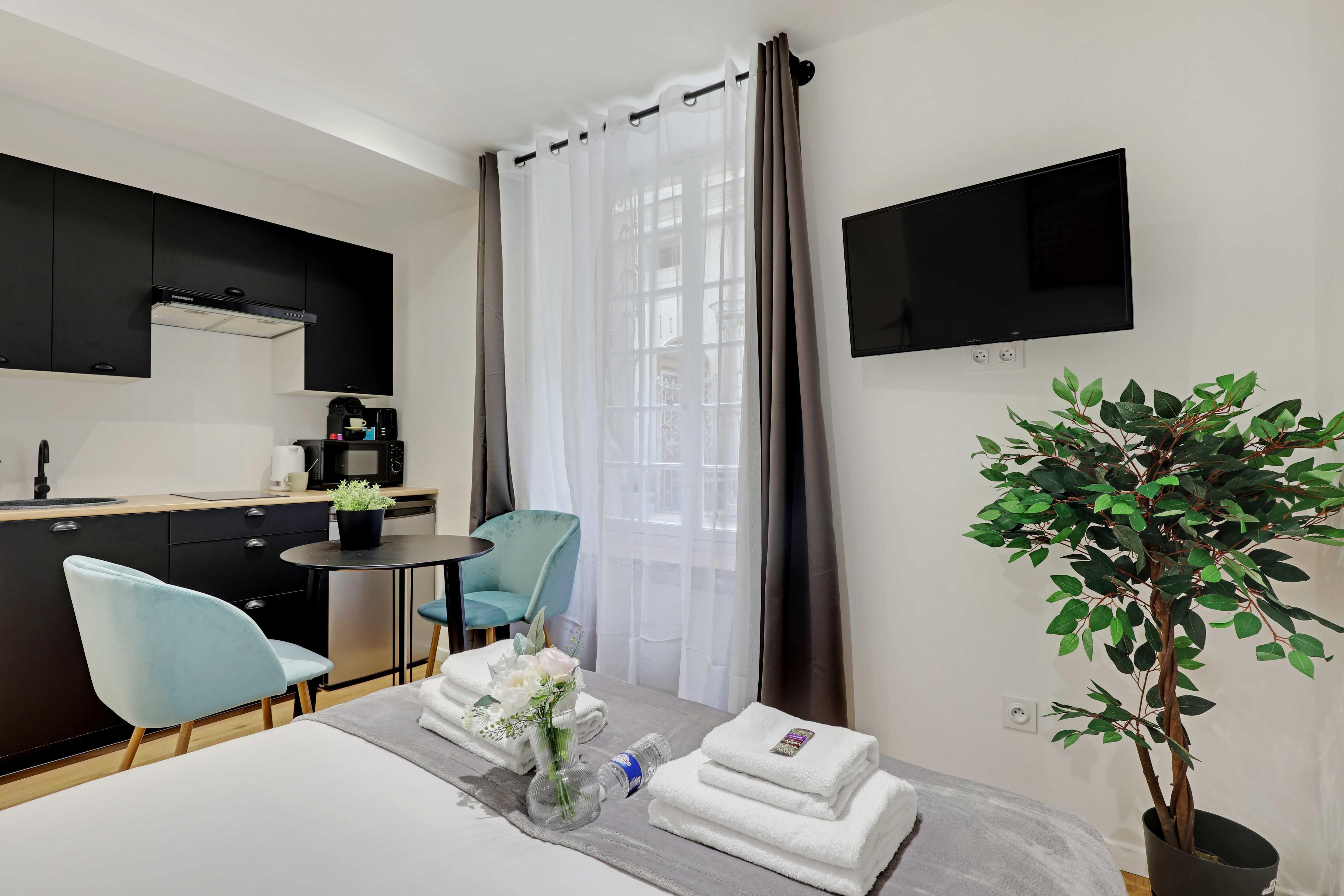 Cozy studio -2P- Sorbonne Institute/ Latin quarter - Tap to explore photos