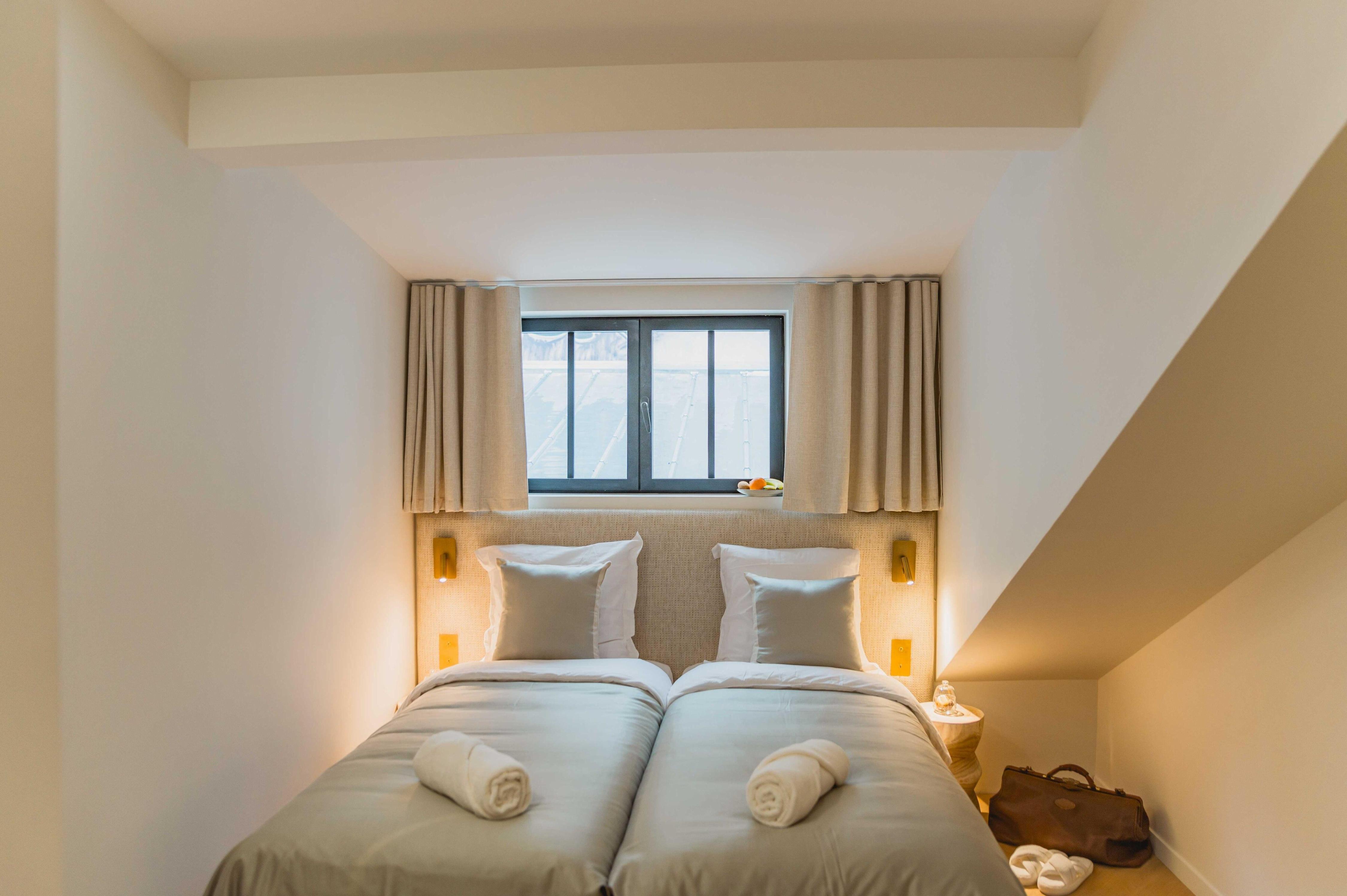 Spacious LOFT with SPA - 4BR/8P - Montmartre - Tap to explore photos