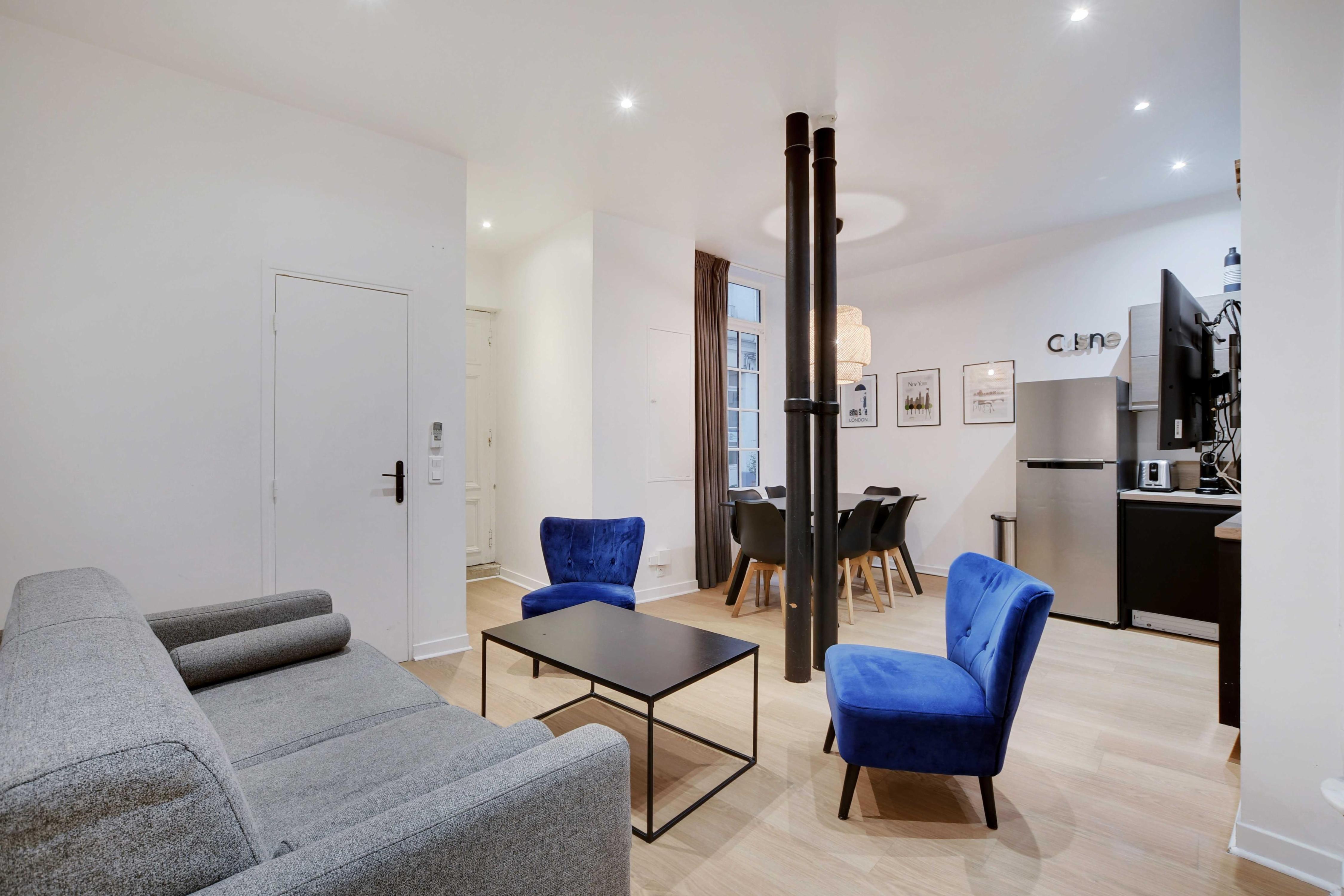 Elegant Apartment 2BD/6P Hotel de Ville